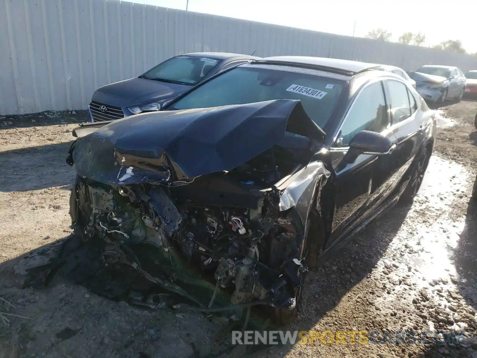 2 Photograph of a damaged car 4T1B61HK1KU761565 TOYOTA CAMRY 2019