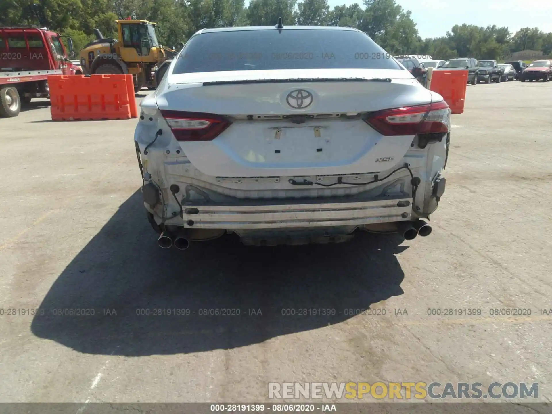 6 Photograph of a damaged car 4T1B61HK1KU765471 TOYOTA CAMRY 2019