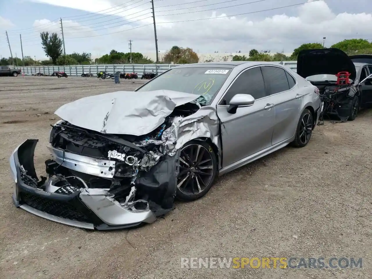 2 Photograph of a damaged car 4T1B61HK1KU765891 TOYOTA CAMRY 2019