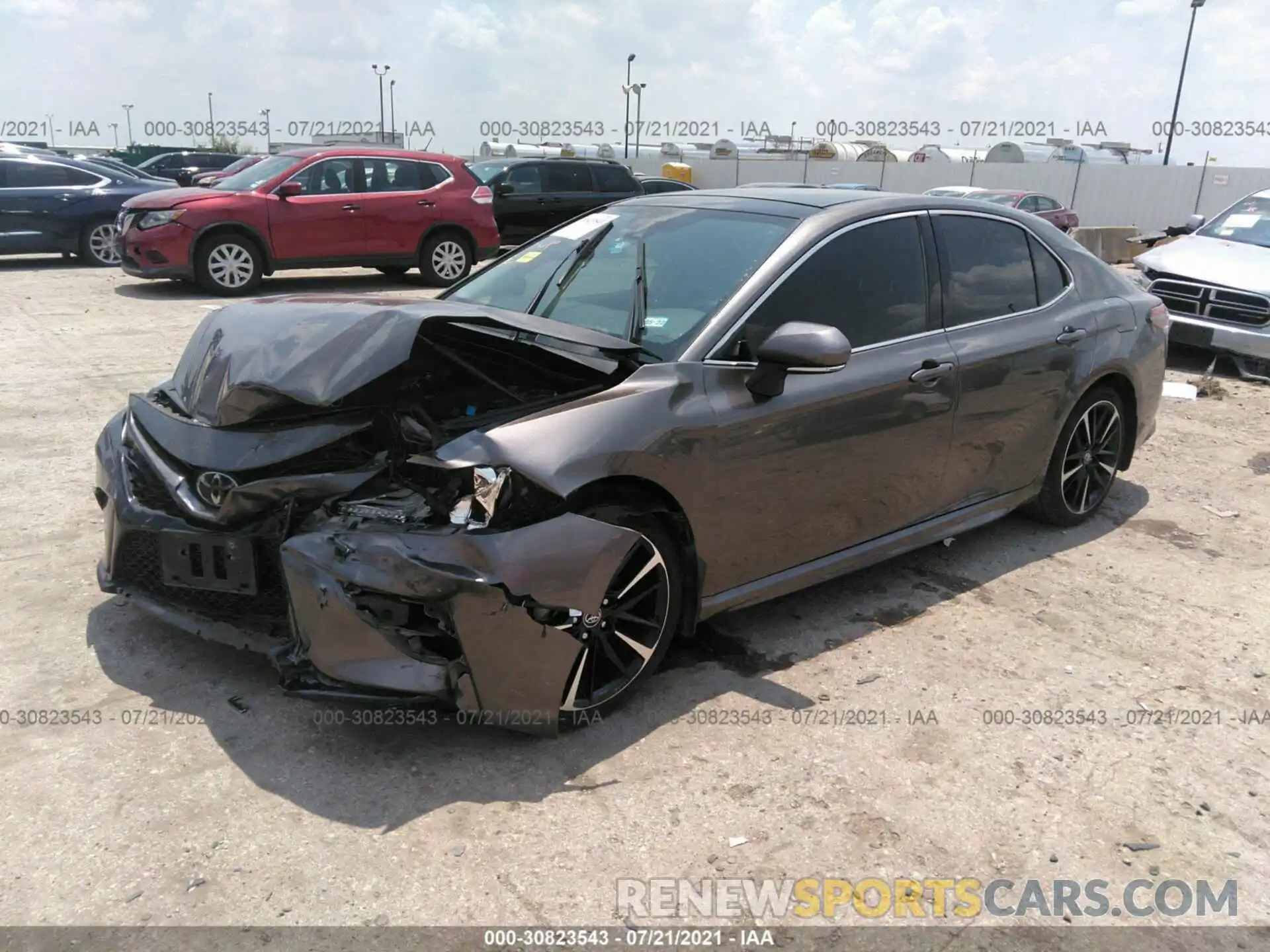 2 Photograph of a damaged car 4T1B61HK1KU786515 TOYOTA CAMRY 2019