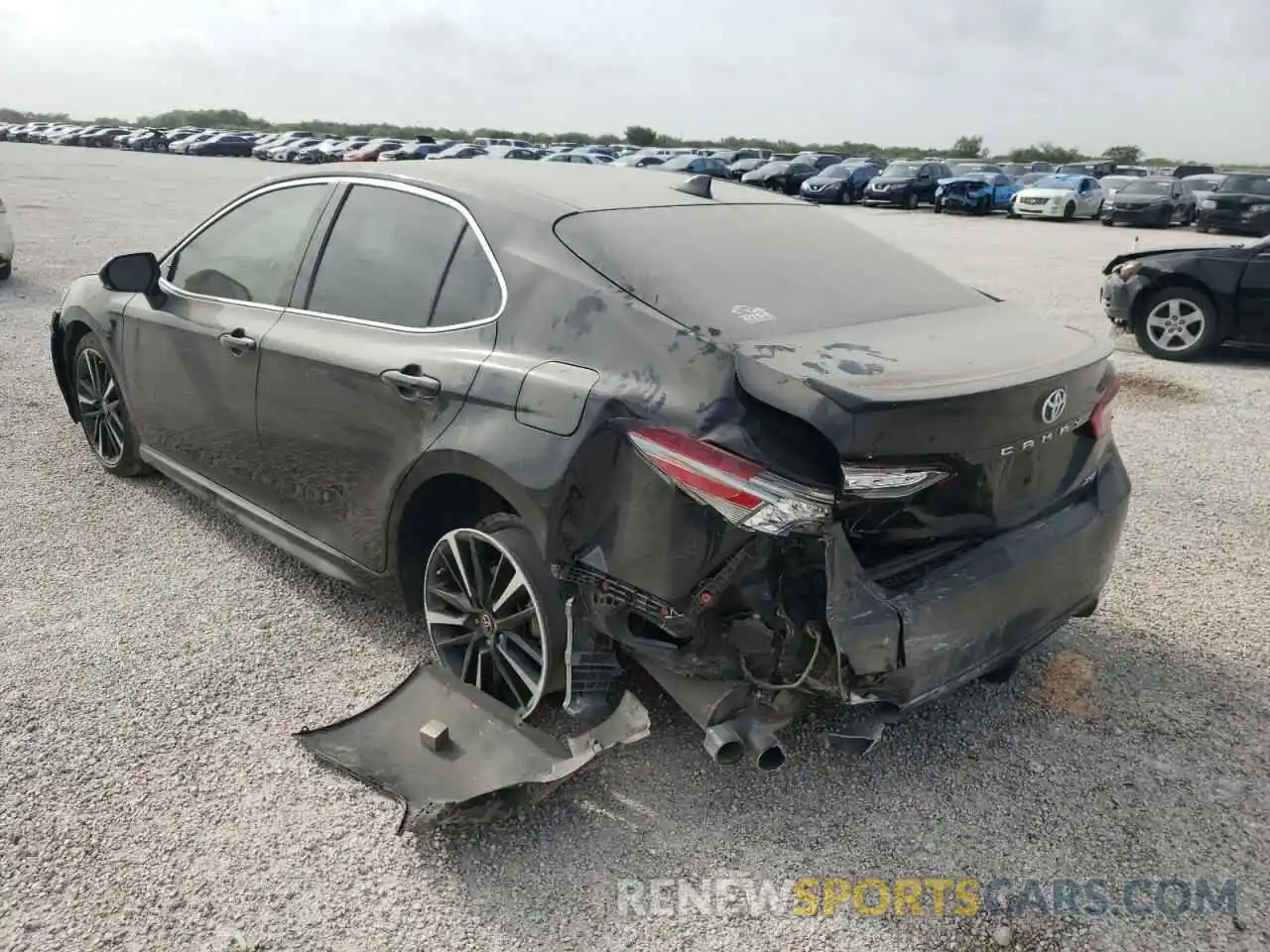 3 Photograph of a damaged car 4T1B61HK1KU790841 TOYOTA CAMRY 2019