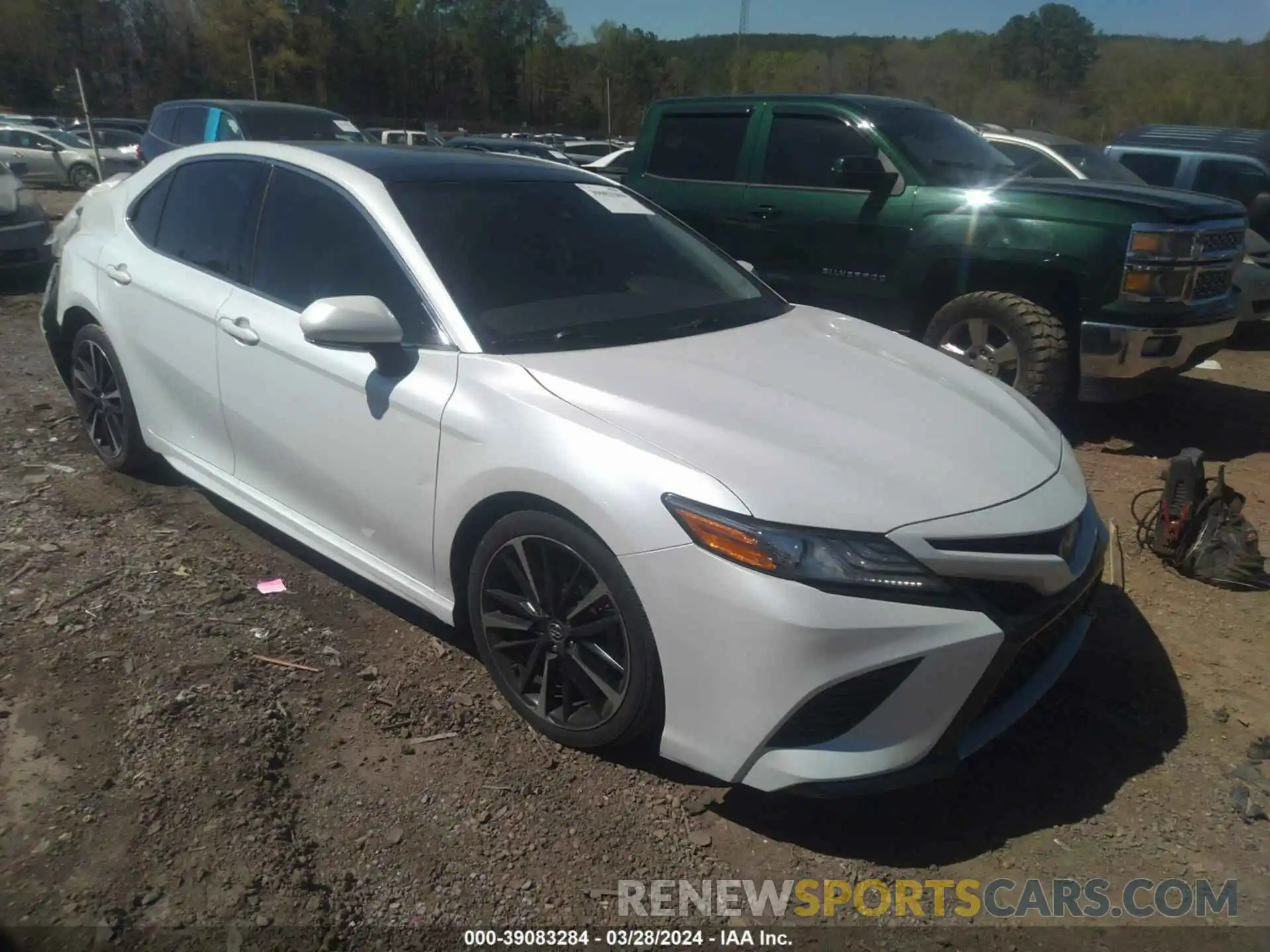 1 Photograph of a damaged car 4T1B61HK1KU791228 TOYOTA CAMRY 2019