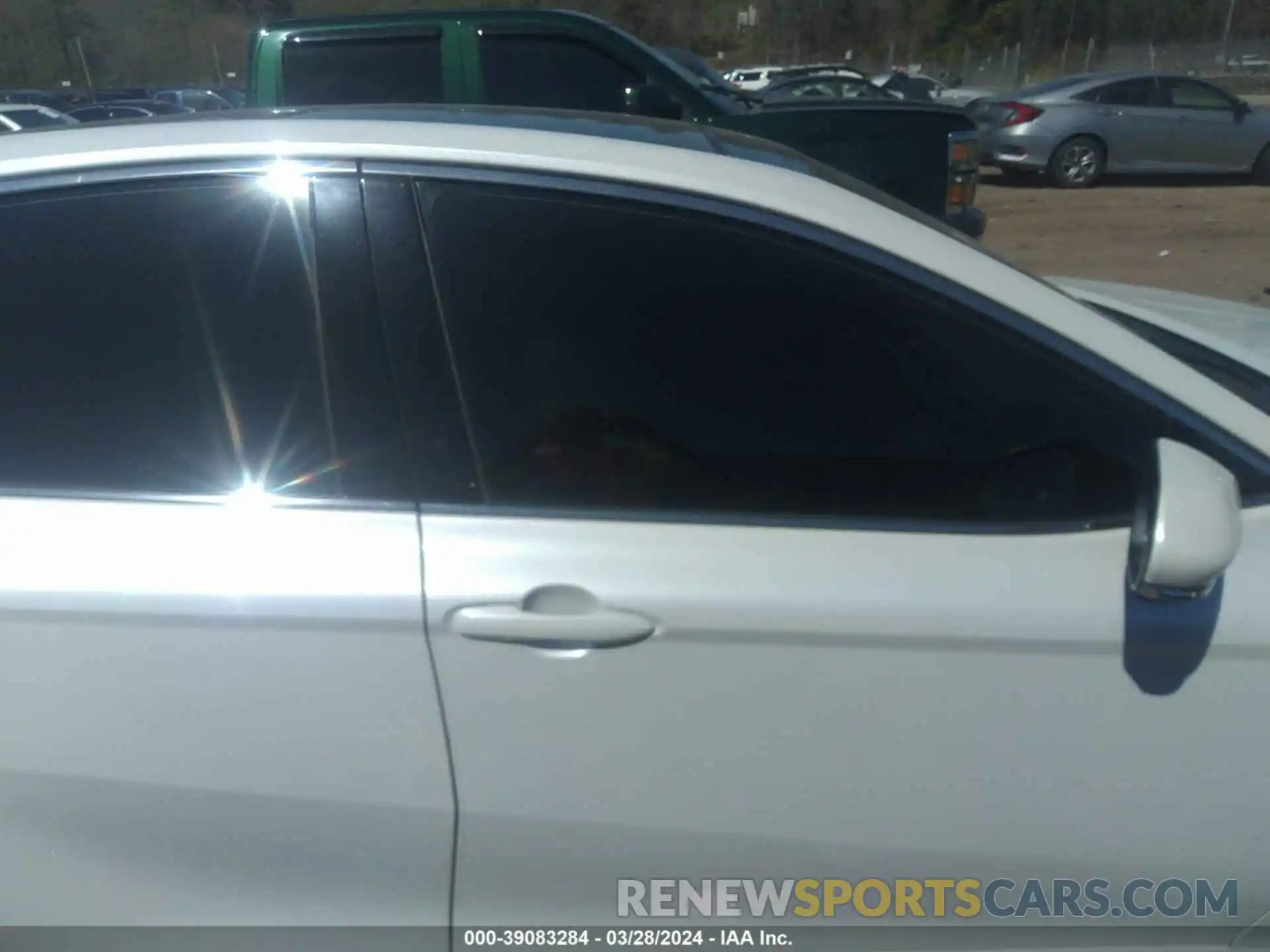 13 Photograph of a damaged car 4T1B61HK1KU791228 TOYOTA CAMRY 2019