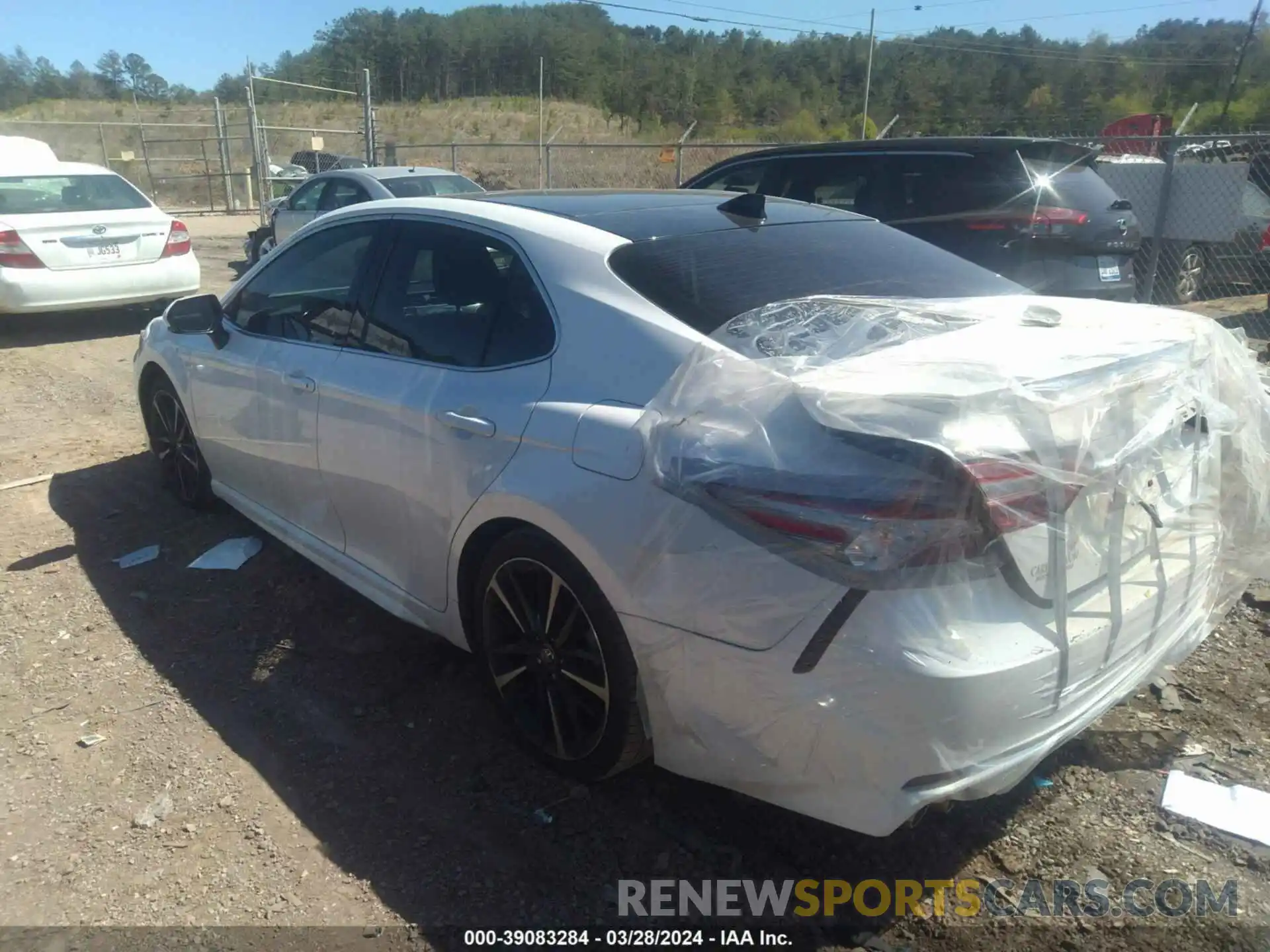 3 Photograph of a damaged car 4T1B61HK1KU791228 TOYOTA CAMRY 2019