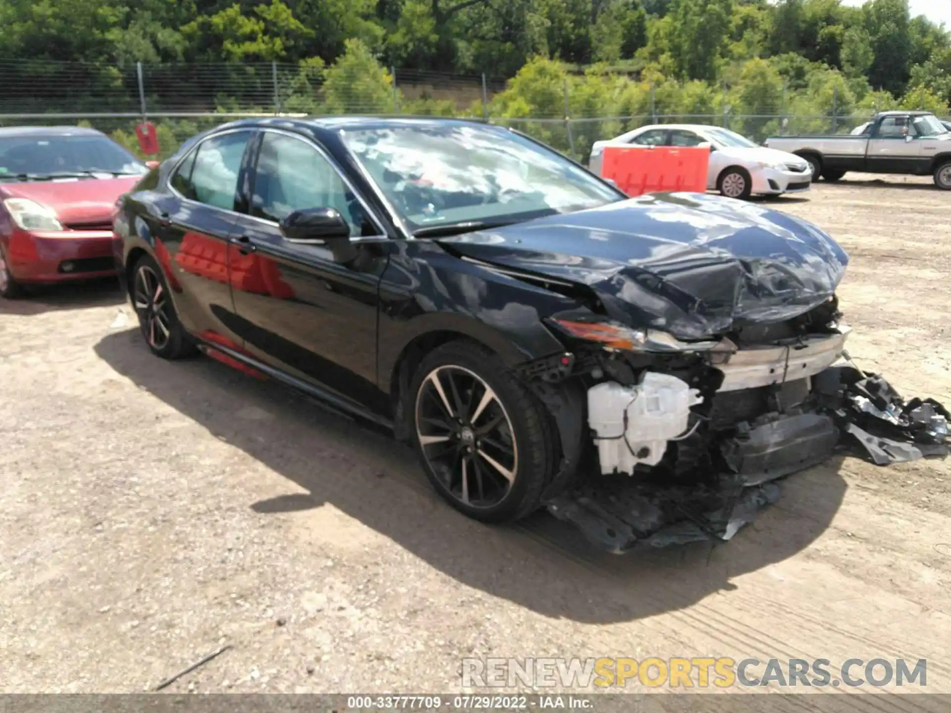 1 Photograph of a damaged car 4T1B61HK1KU802180 TOYOTA CAMRY 2019