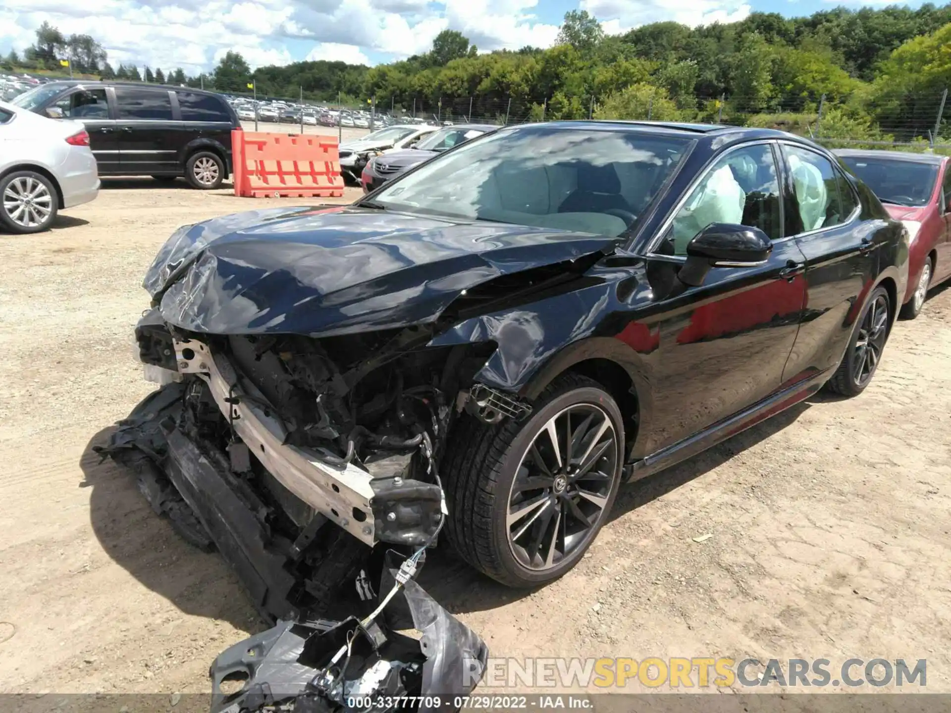 2 Photograph of a damaged car 4T1B61HK1KU802180 TOYOTA CAMRY 2019