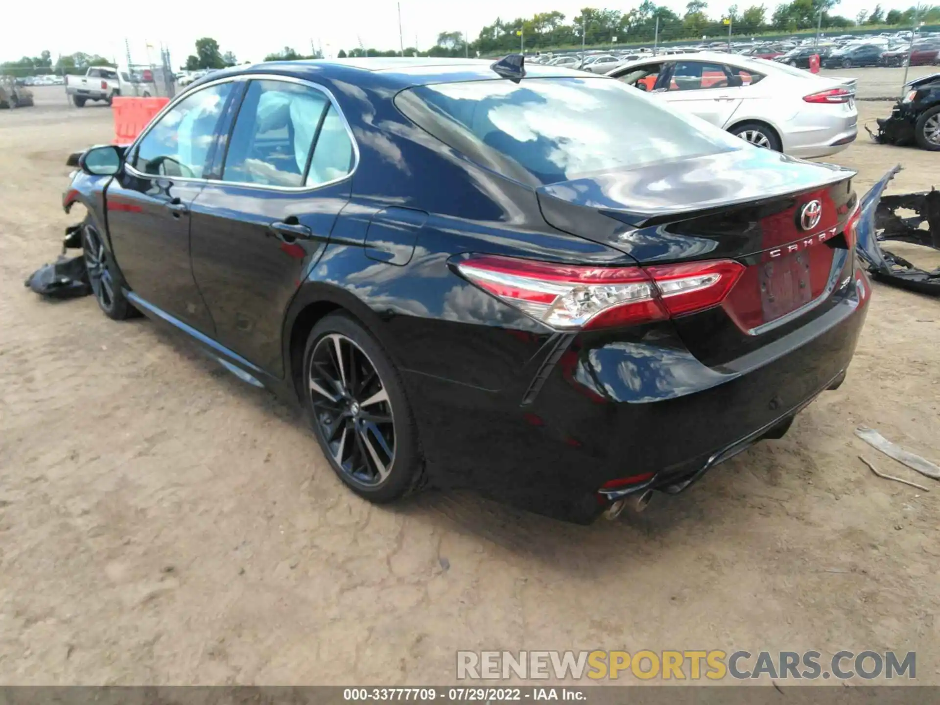 3 Photograph of a damaged car 4T1B61HK1KU802180 TOYOTA CAMRY 2019