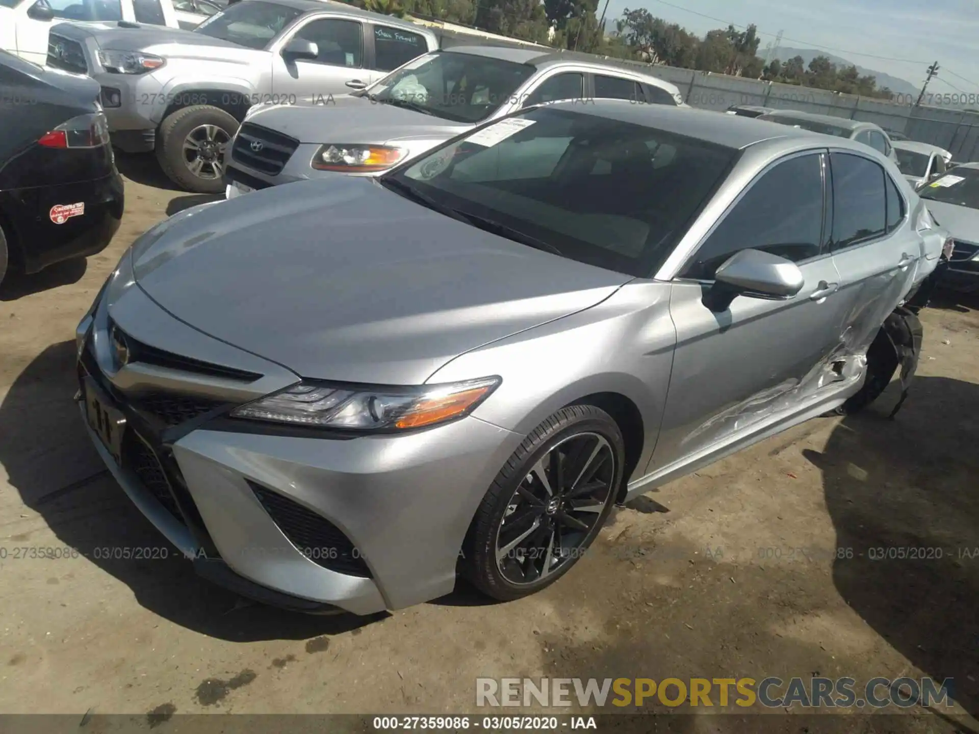 2 Photograph of a damaged car 4T1B61HK1KU810392 TOYOTA CAMRY 2019