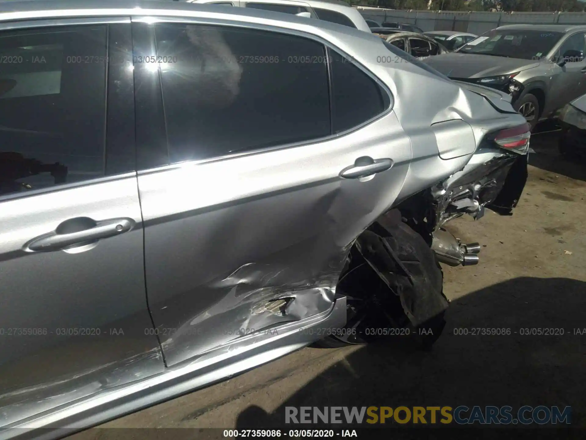 6 Photograph of a damaged car 4T1B61HK1KU810392 TOYOTA CAMRY 2019