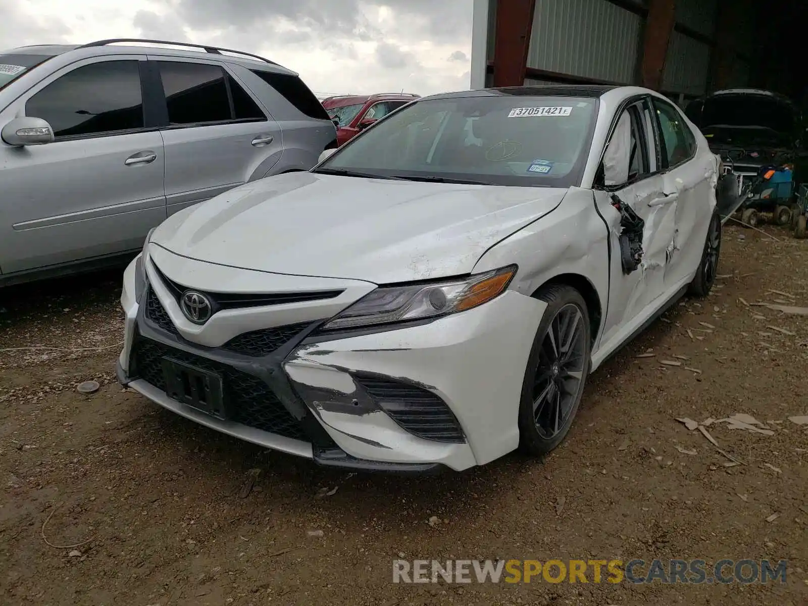 2 Photograph of a damaged car 4T1B61HK1KU815012 TOYOTA CAMRY 2019