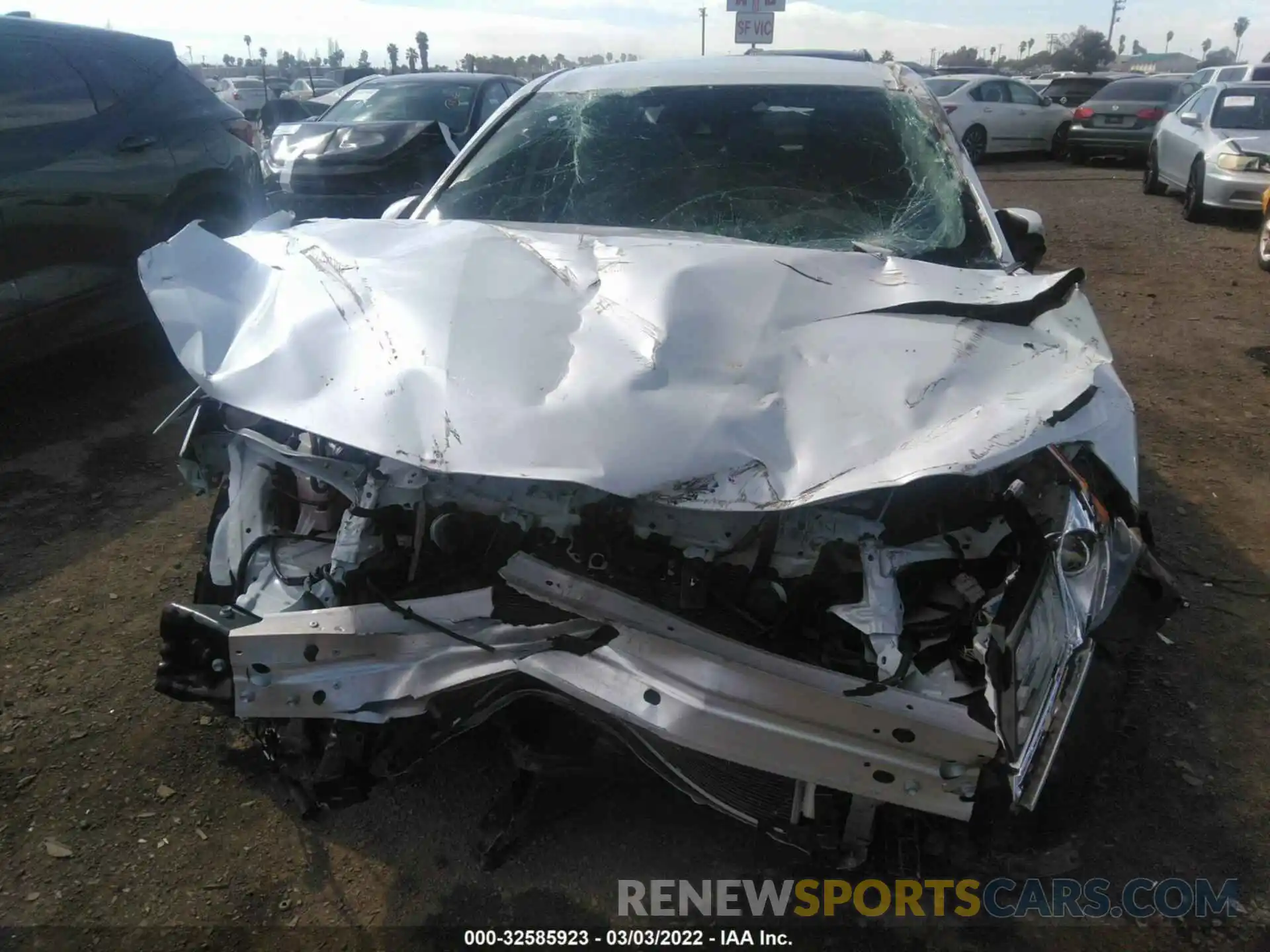 6 Photograph of a damaged car 4T1B61HK1KU831873 TOYOTA CAMRY 2019