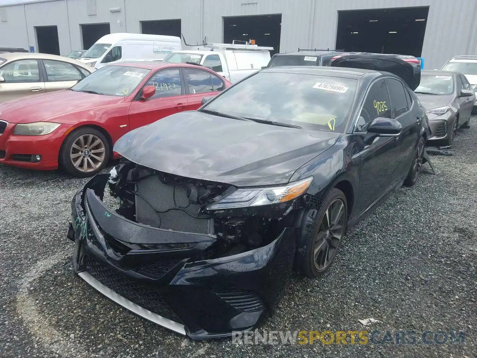 2 Photograph of a damaged car 4T1B61HK1KU835017 TOYOTA CAMRY 2019