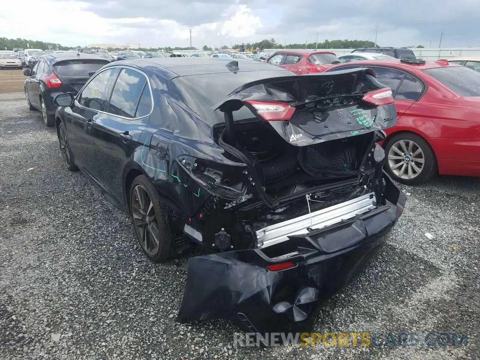 3 Photograph of a damaged car 4T1B61HK1KU835017 TOYOTA CAMRY 2019