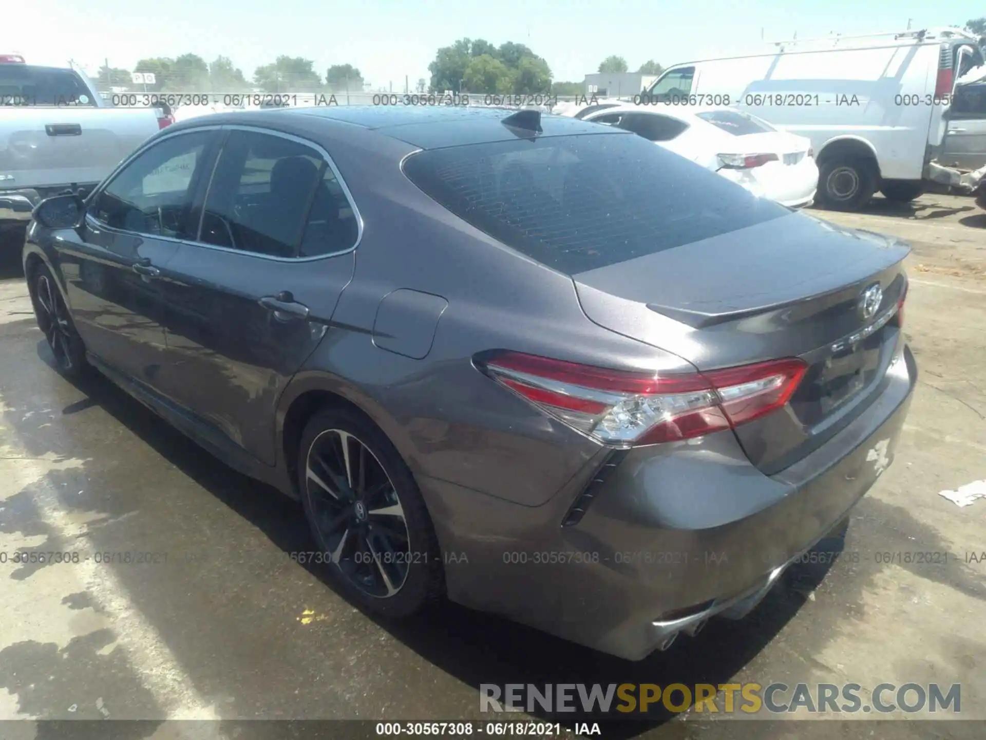 3 Photograph of a damaged car 4T1B61HK1KU845191 TOYOTA CAMRY 2019