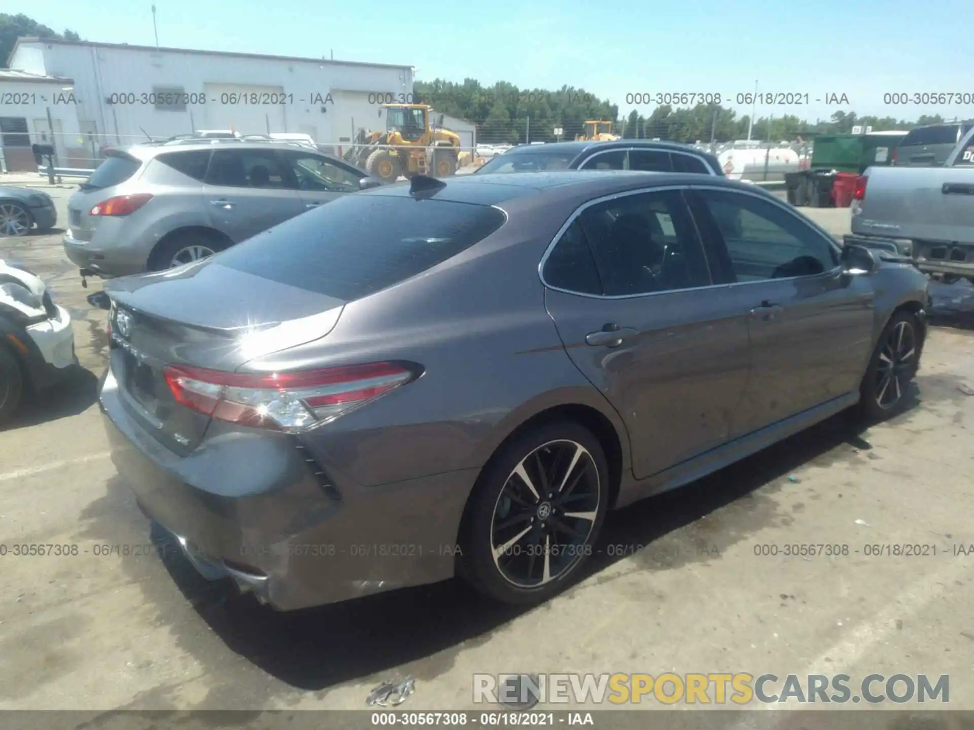 4 Photograph of a damaged car 4T1B61HK1KU845191 TOYOTA CAMRY 2019