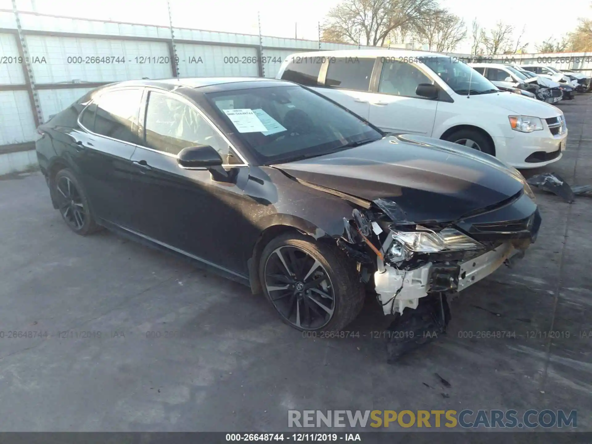 1 Photograph of a damaged car 4T1B61HK2KU167437 TOYOTA CAMRY 2019