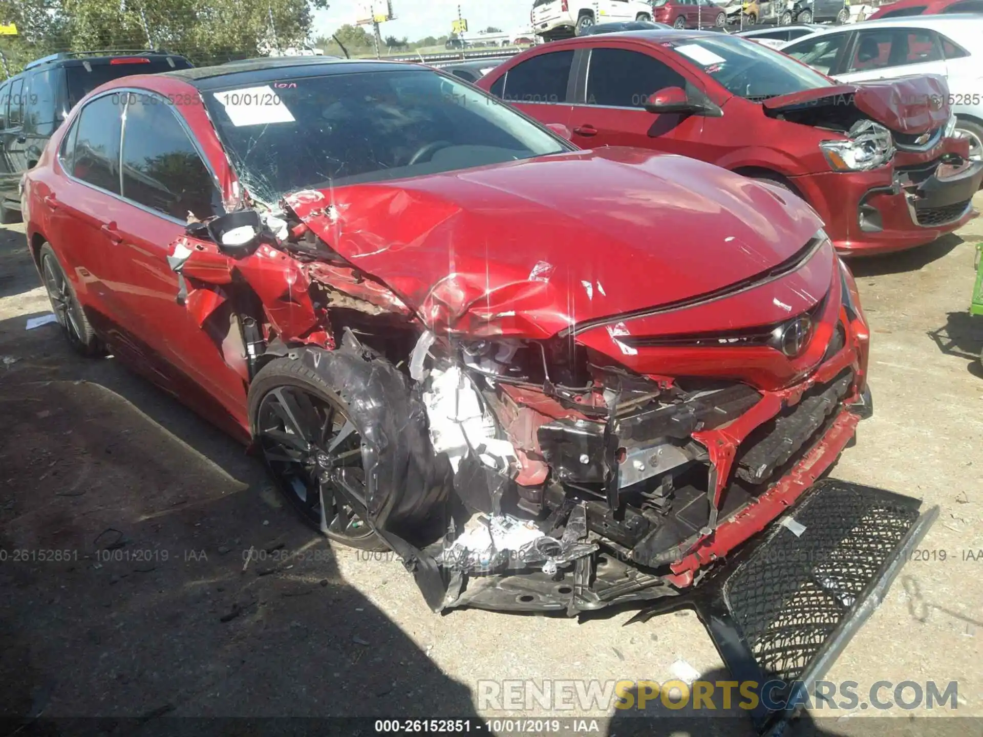 1 Photograph of a damaged car 4T1B61HK2KU169107 TOYOTA CAMRY 2019