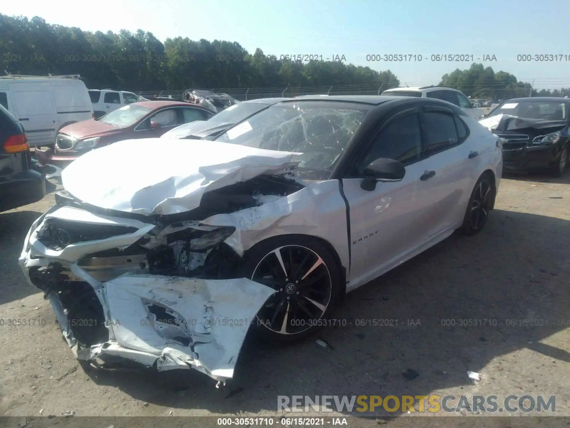 2 Photograph of a damaged car 4T1B61HK2KU172332 TOYOTA CAMRY 2019