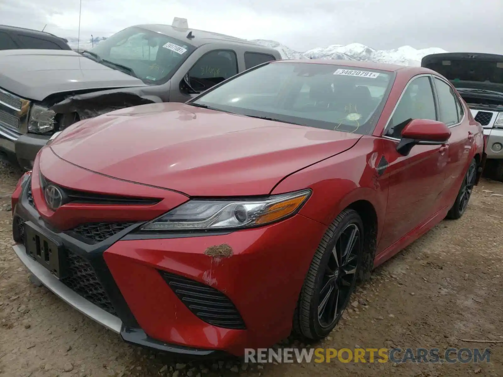 2 Photograph of a damaged car 4T1B61HK2KU173044 TOYOTA CAMRY 2019