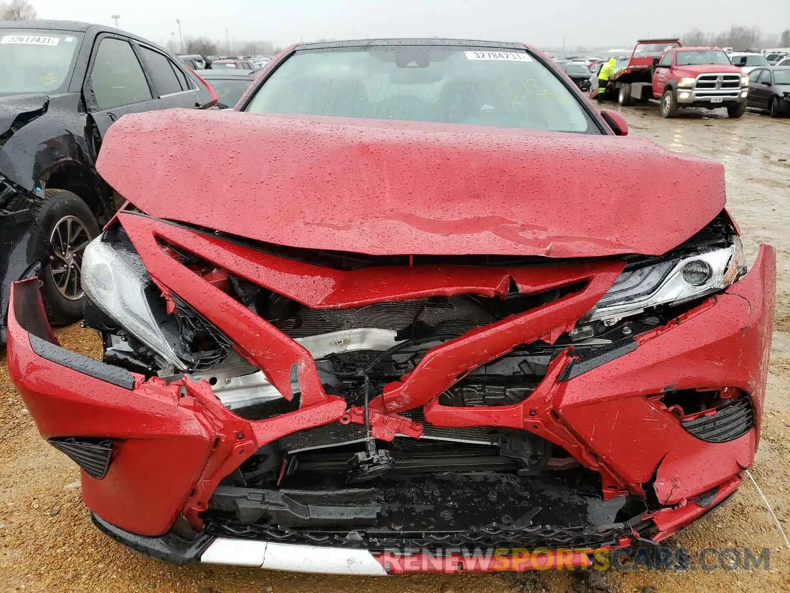 9 Photograph of a damaged car 4T1B61HK2KU174212 TOYOTA CAMRY 2019