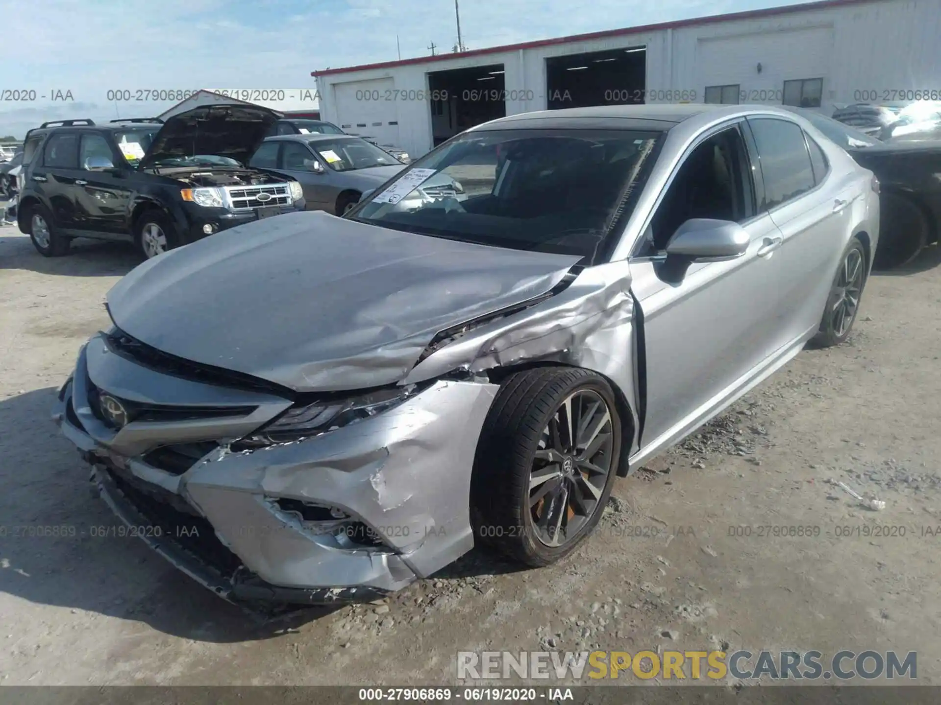 2 Photograph of a damaged car 4T1B61HK2KU177661 TOYOTA CAMRY 2019