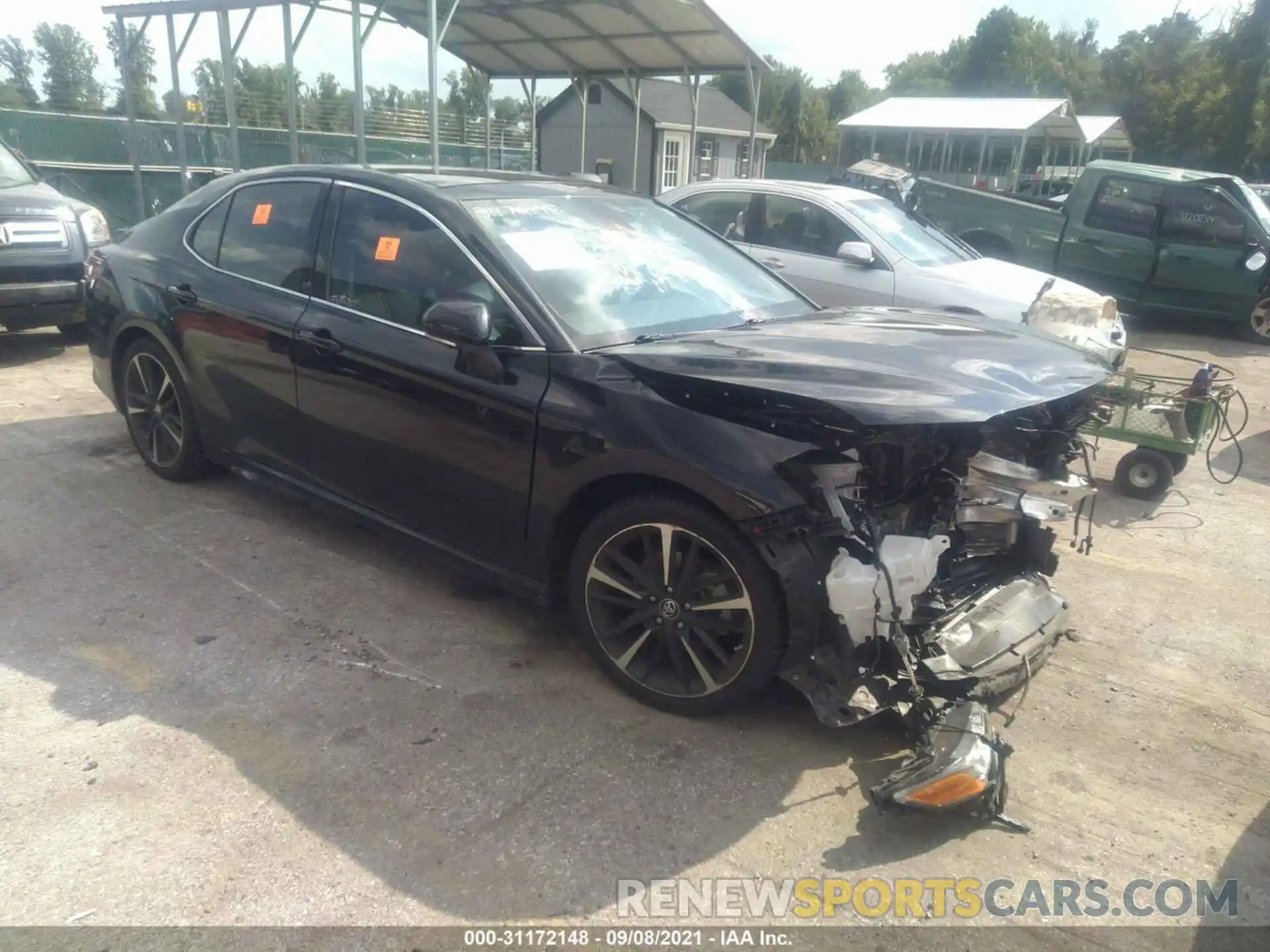 1 Photograph of a damaged car 4T1B61HK2KU184092 TOYOTA CAMRY 2019