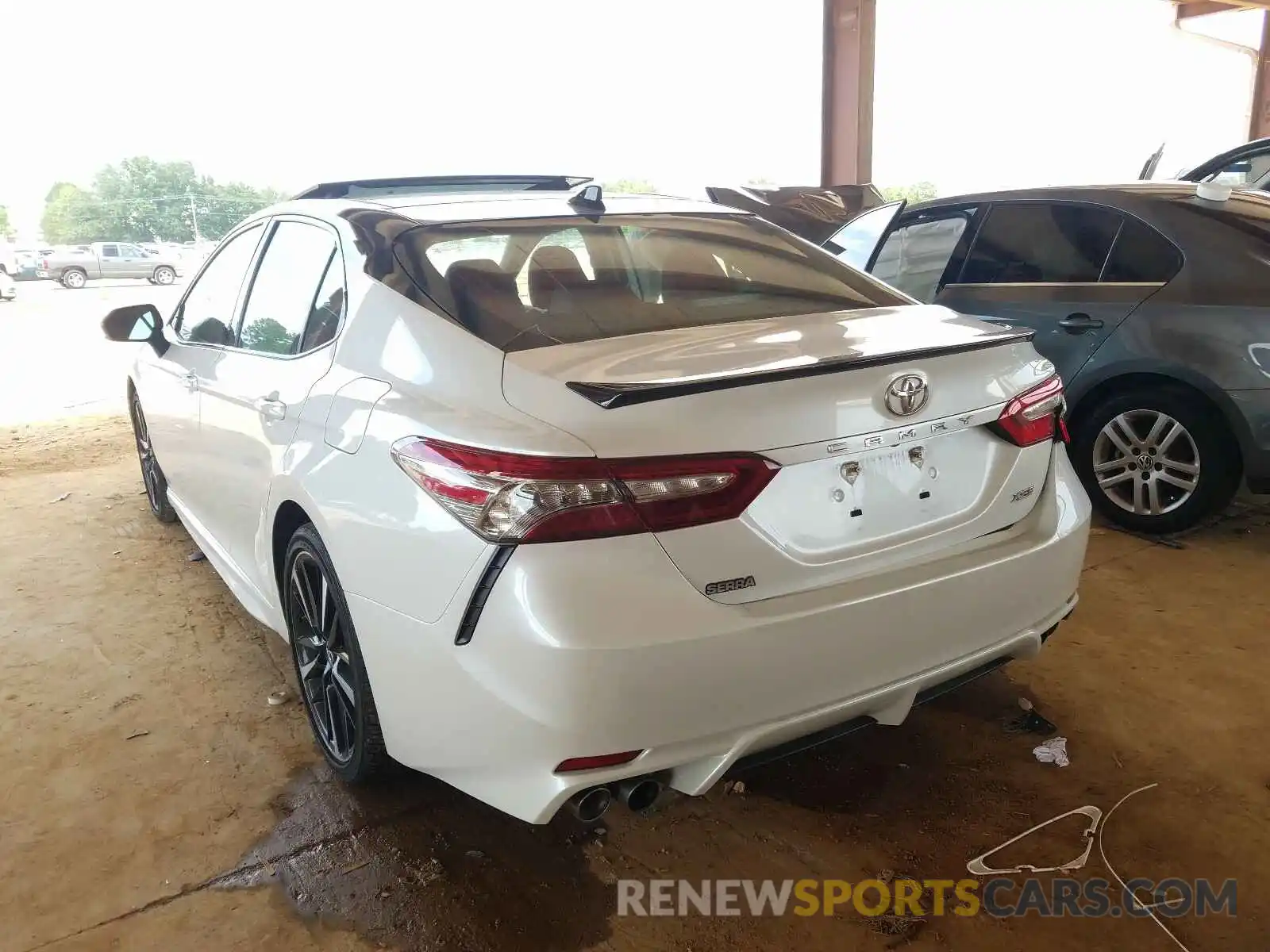 3 Photograph of a damaged car 4T1B61HK2KU193486 TOYOTA CAMRY 2019