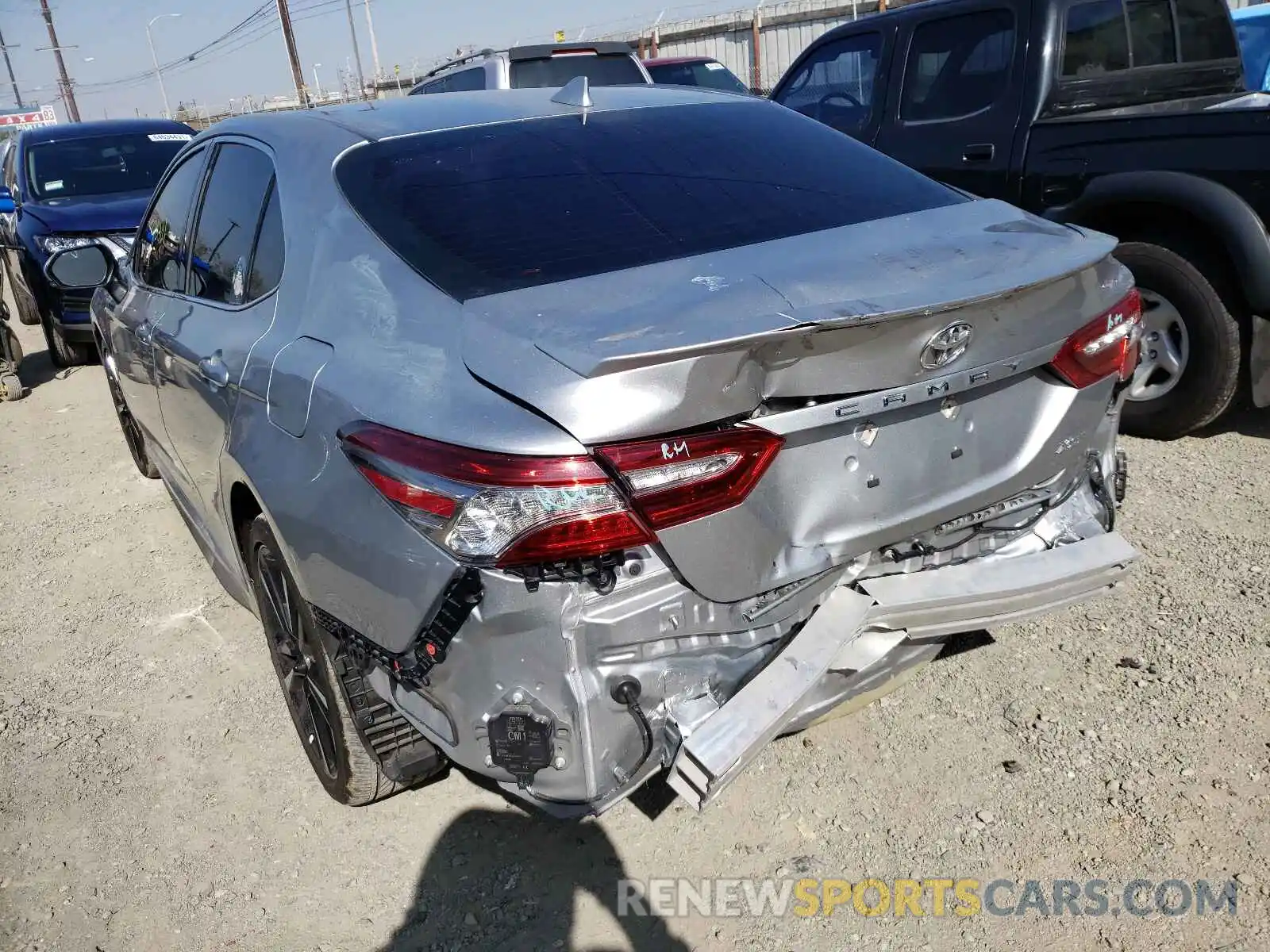 3 Photograph of a damaged car 4T1B61HK2KU211968 TOYOTA CAMRY 2019