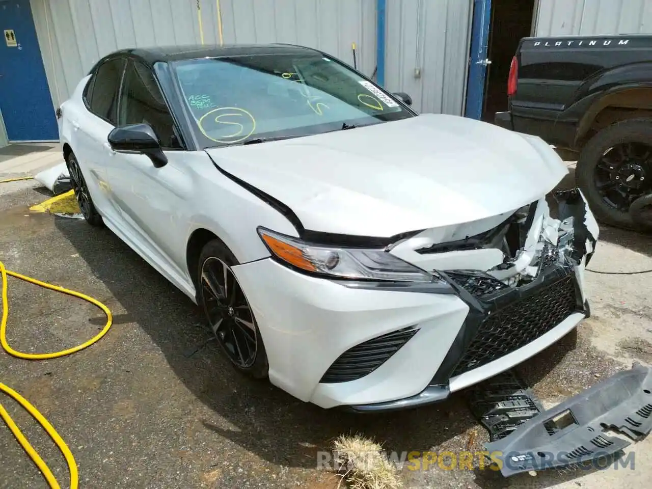 1 Photograph of a damaged car 4T1B61HK2KU217799 TOYOTA CAMRY 2019