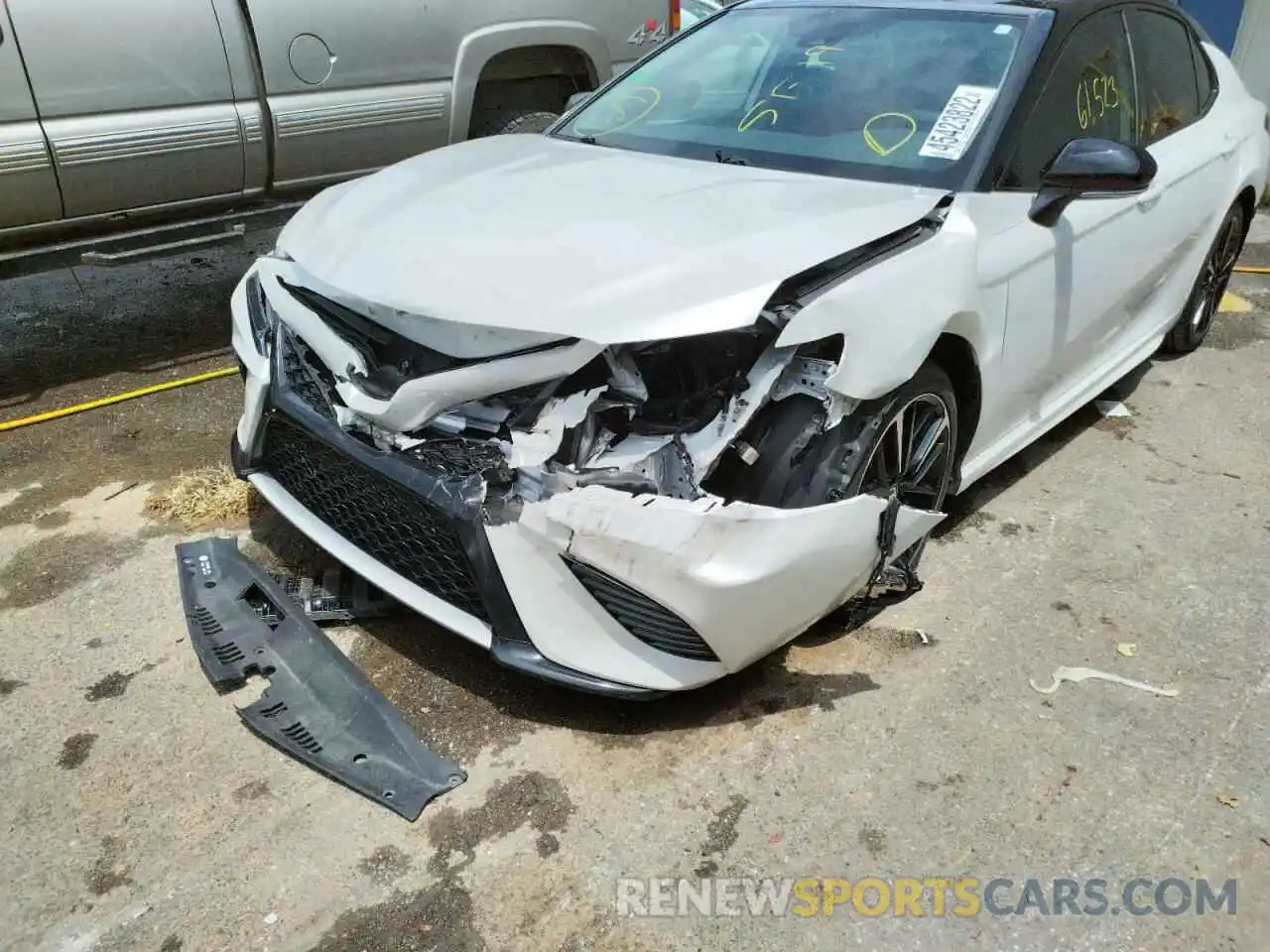 9 Photograph of a damaged car 4T1B61HK2KU217799 TOYOTA CAMRY 2019