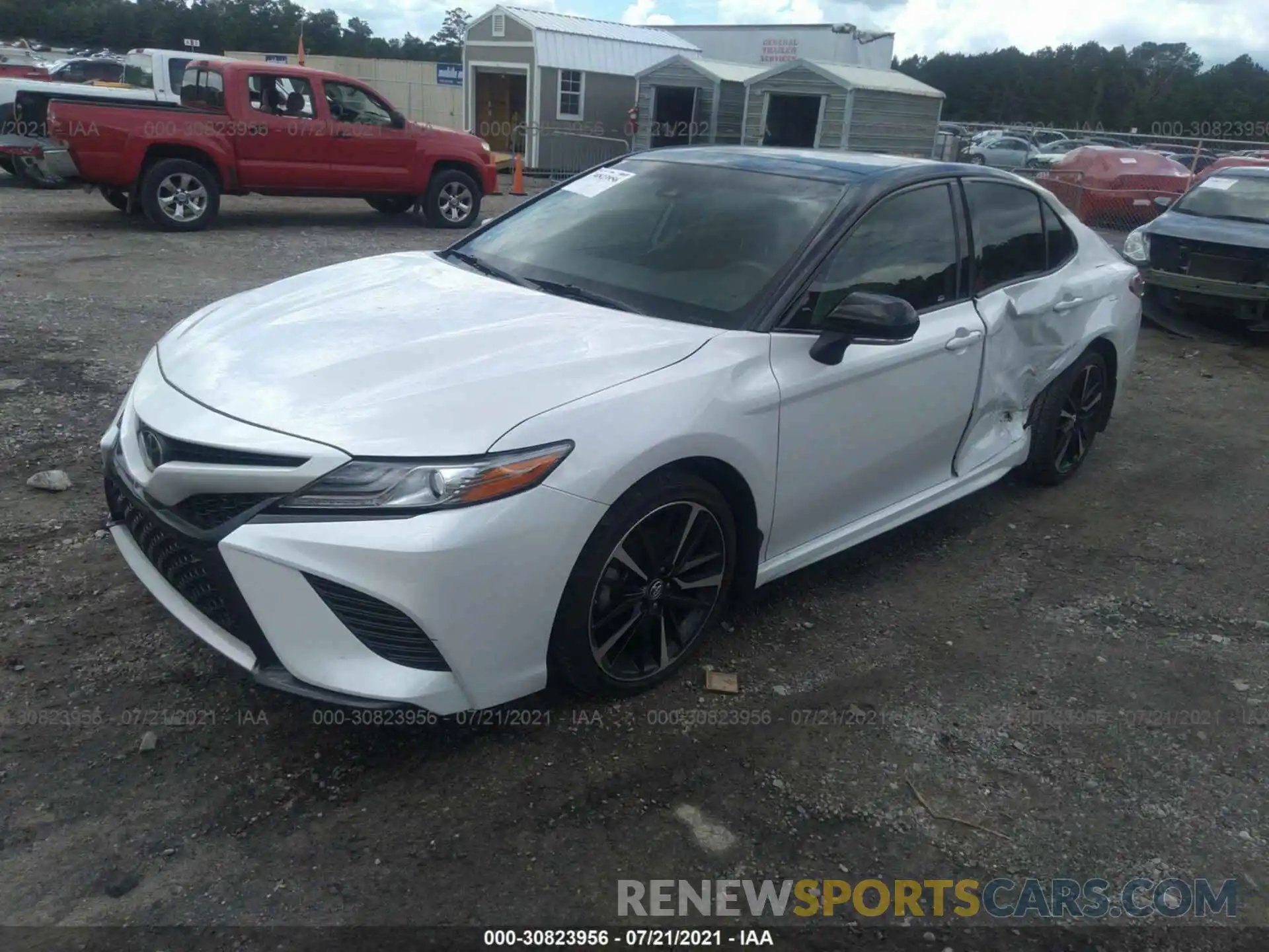 2 Photograph of a damaged car 4T1B61HK2KU222615 TOYOTA CAMRY 2019