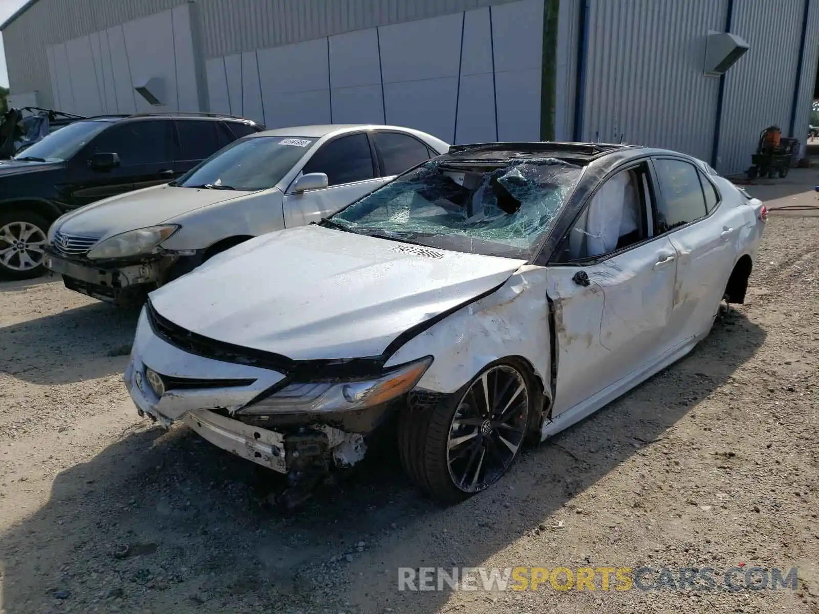 2 Photograph of a damaged car 4T1B61HK2KU224882 TOYOTA CAMRY 2019