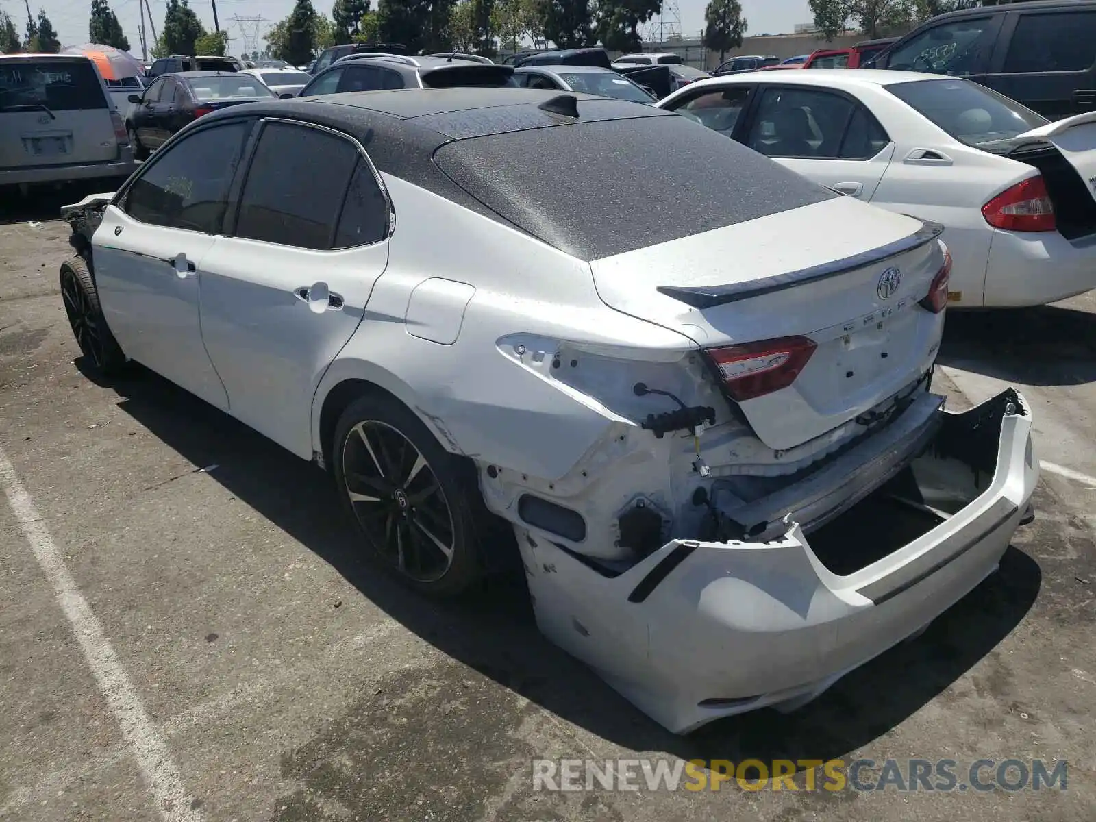 3 Photograph of a damaged car 4T1B61HK2KU235932 TOYOTA CAMRY 2019