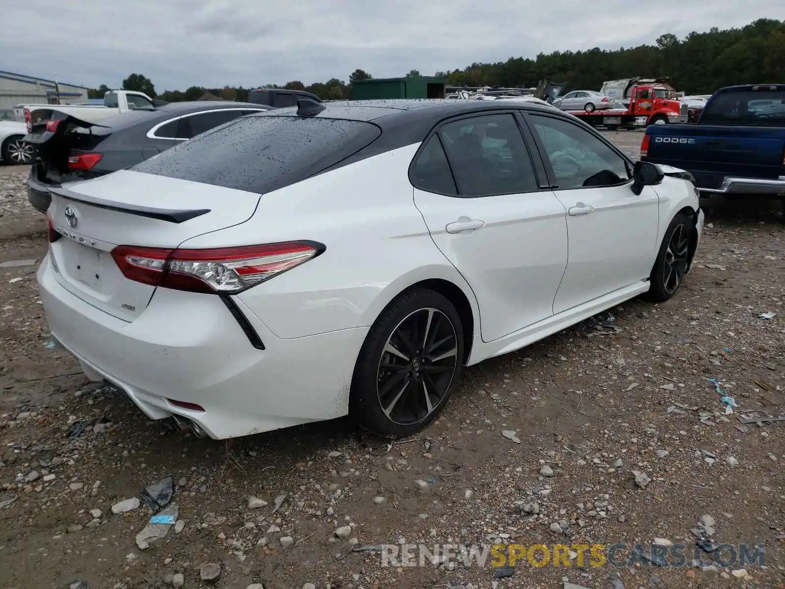 4 Фотография поврежденного автомобиля 4T1B61HK2KU244517 TOYOTA CAMRY 2019