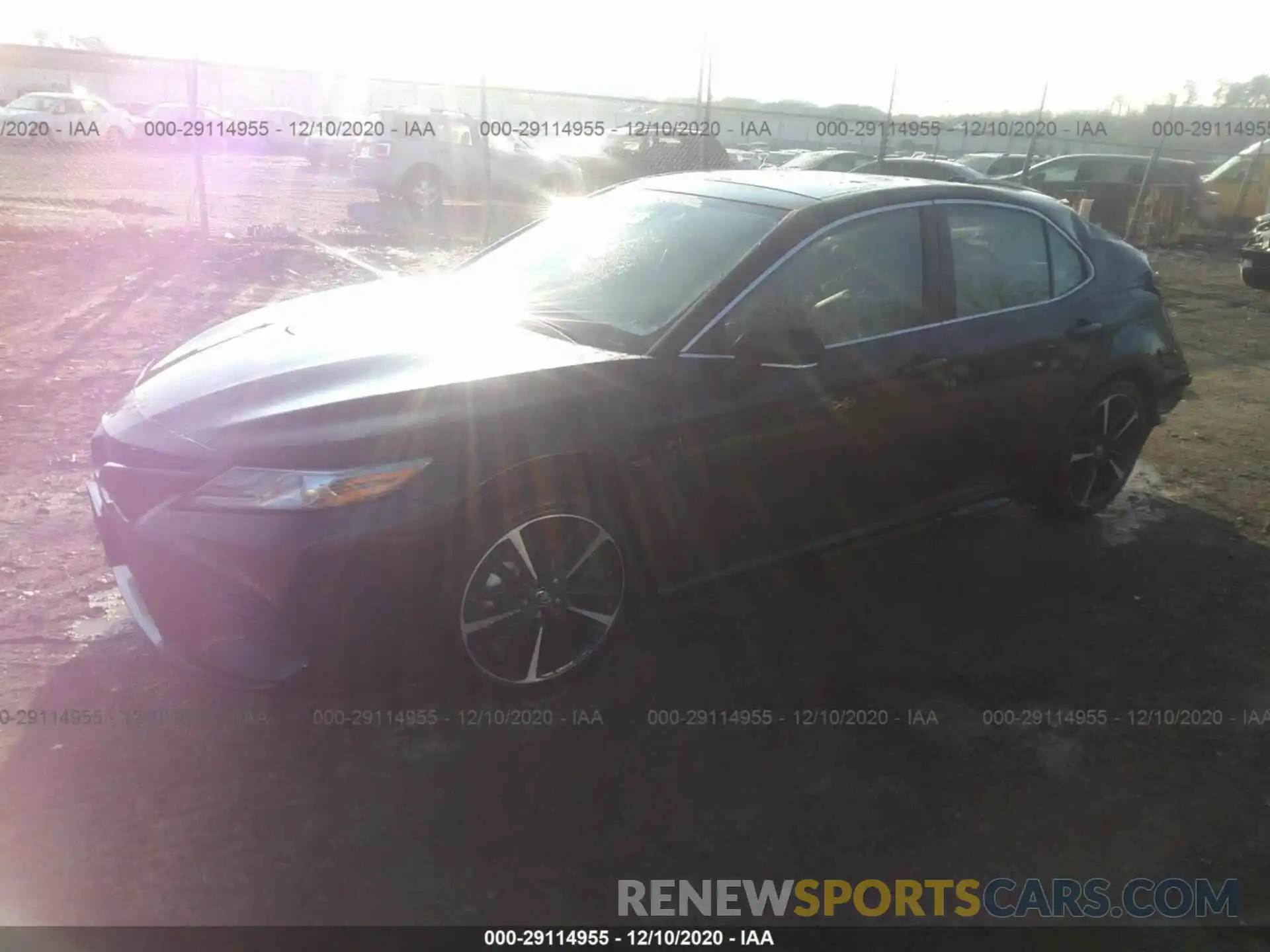 2 Photograph of a damaged car 4T1B61HK2KU262483 TOYOTA CAMRY 2019