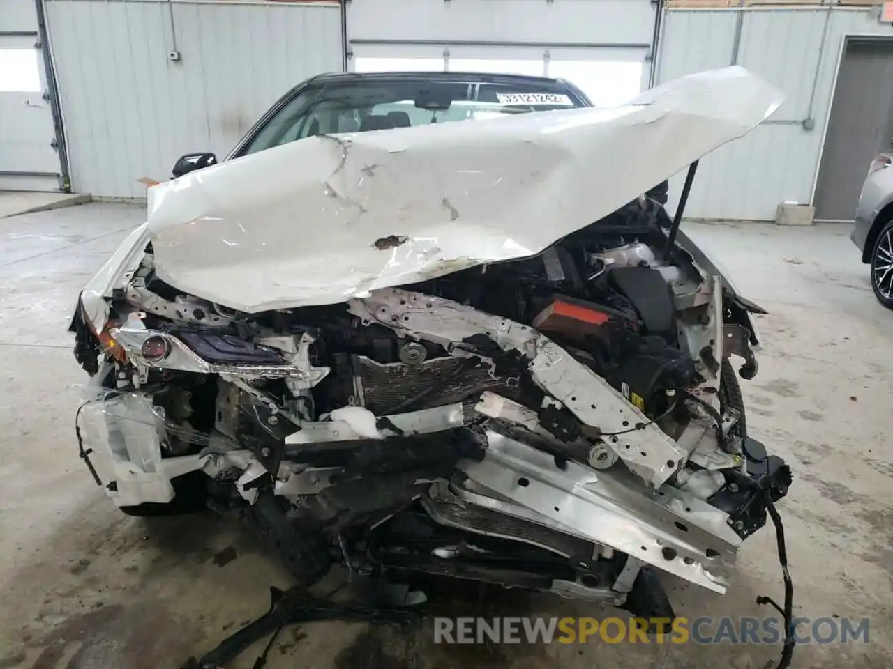 7 Photograph of a damaged car 4T1B61HK2KU271054 TOYOTA CAMRY 2019