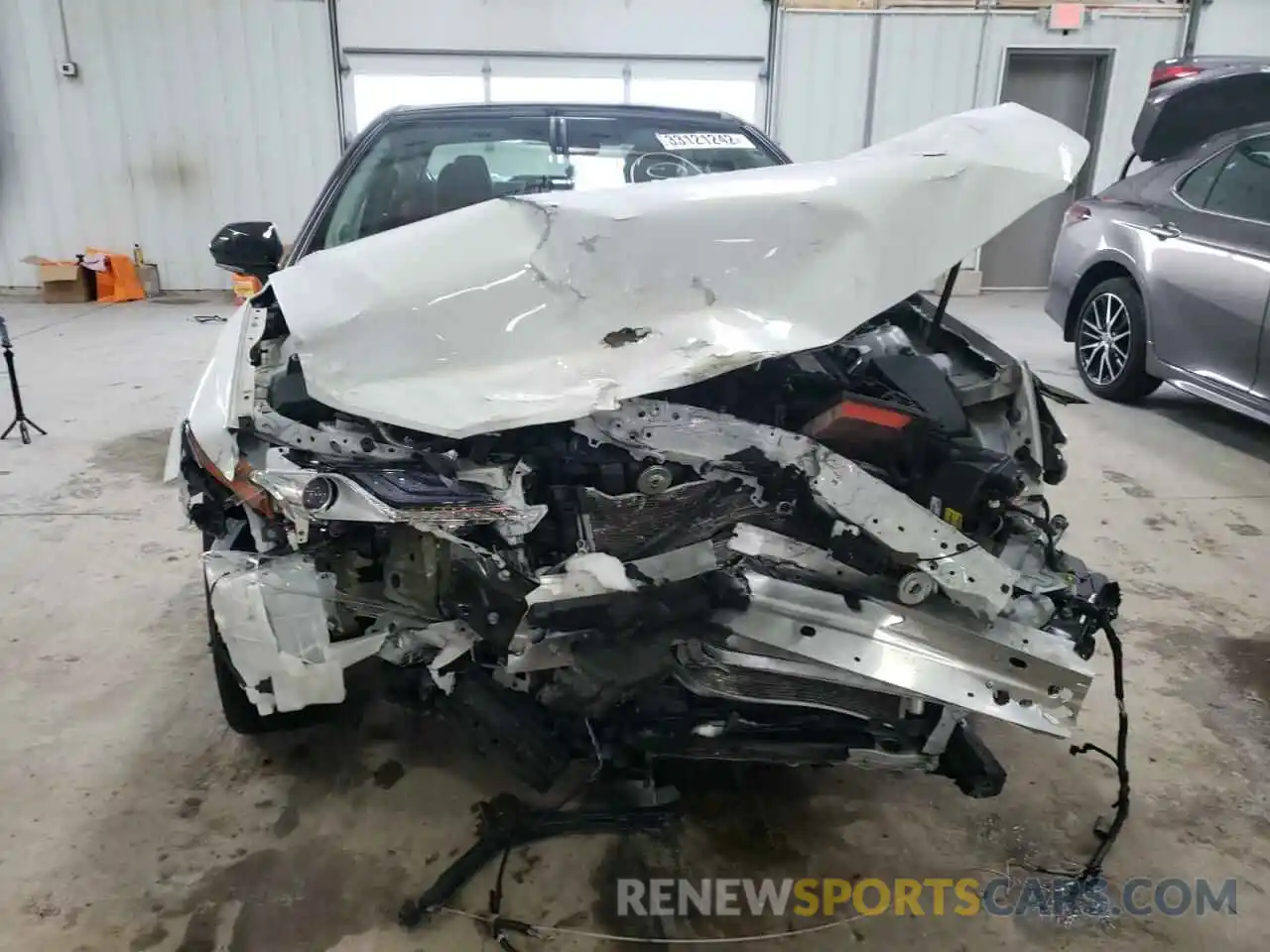 9 Photograph of a damaged car 4T1B61HK2KU271054 TOYOTA CAMRY 2019