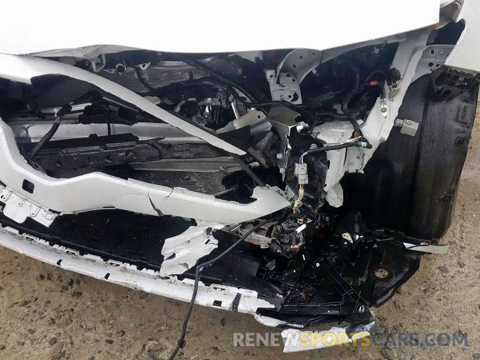 9 Photograph of a damaged car 4T1B61HK2KU273578 TOYOTA CAMRY 2019