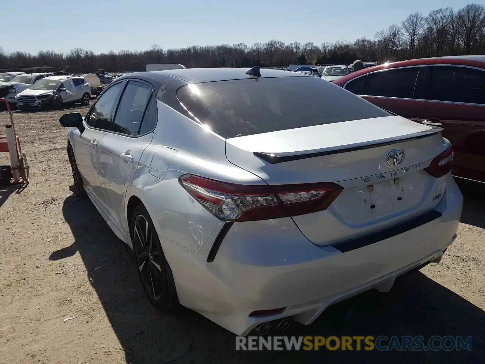 3 Photograph of a damaged car 4T1B61HK2KU274567 TOYOTA CAMRY 2019