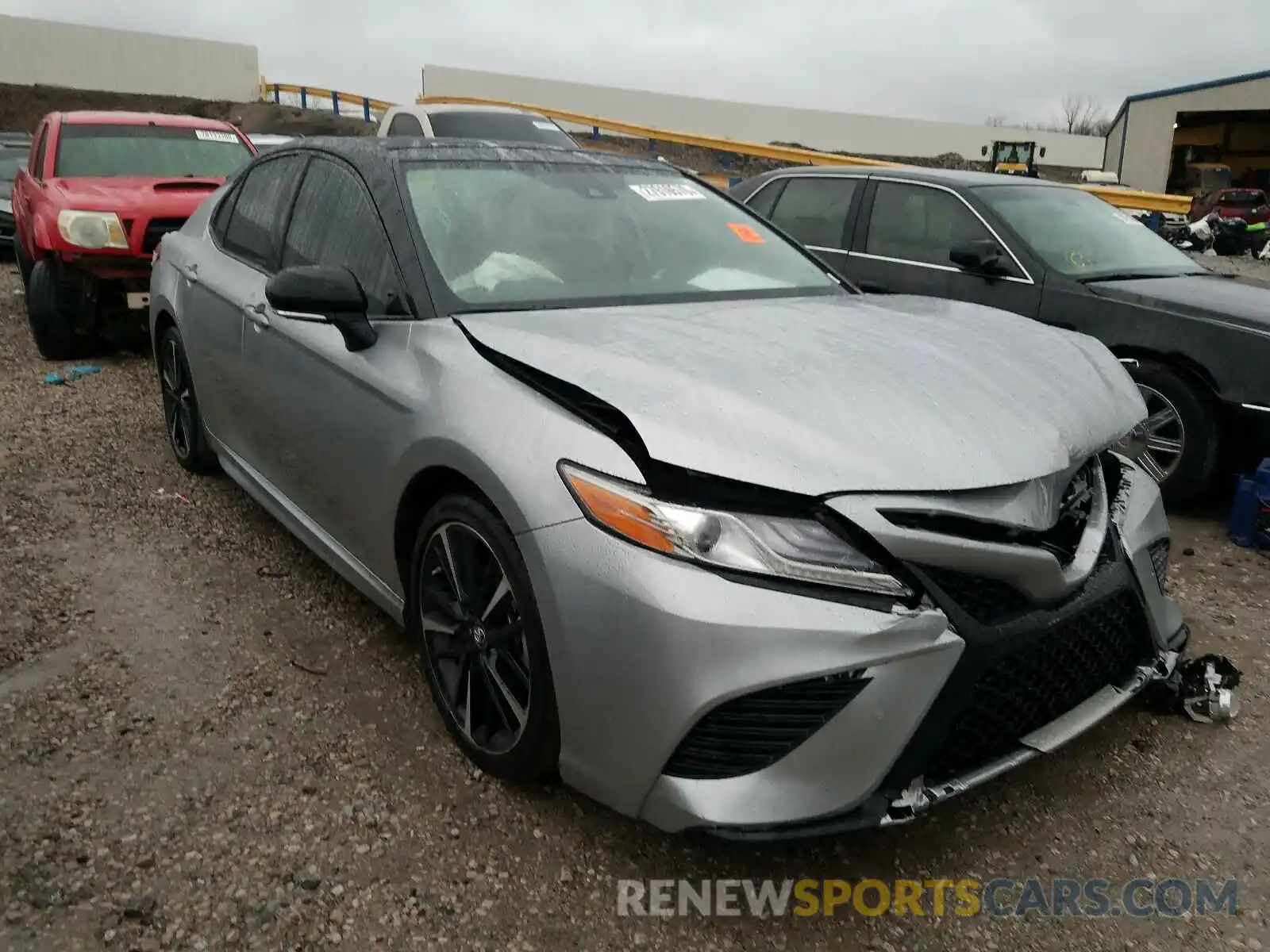 1 Photograph of a damaged car 4T1B61HK2KU286850 TOYOTA CAMRY 2019