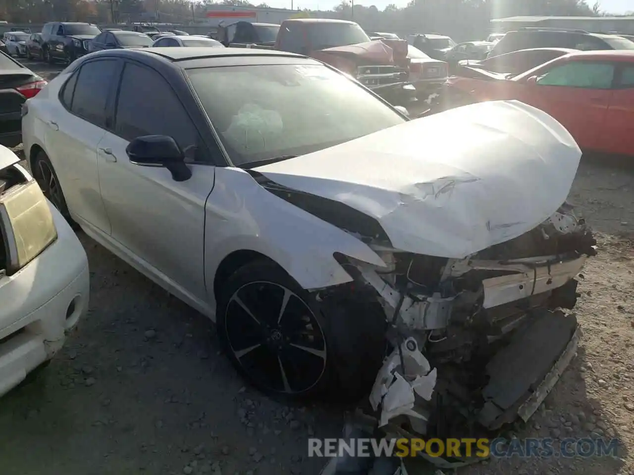 1 Photograph of a damaged car 4T1B61HK2KU295063 TOYOTA CAMRY 2019