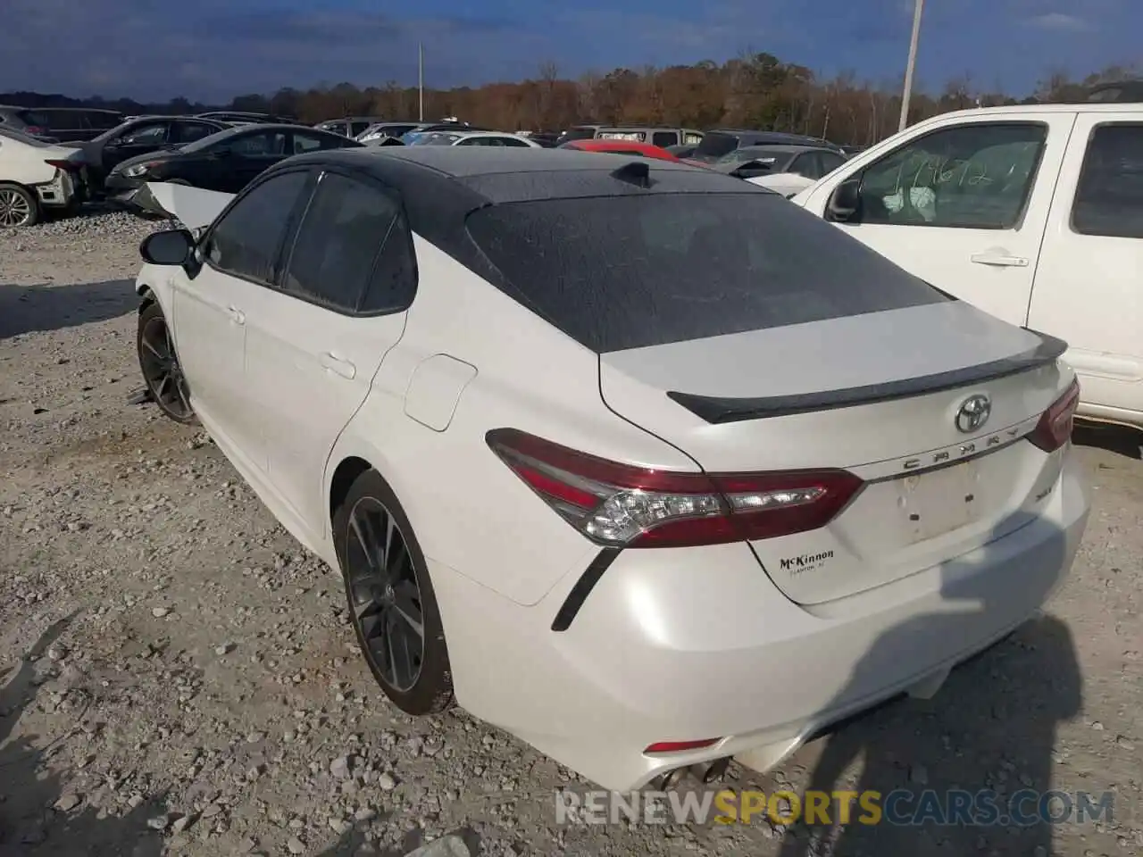 3 Photograph of a damaged car 4T1B61HK2KU295063 TOYOTA CAMRY 2019