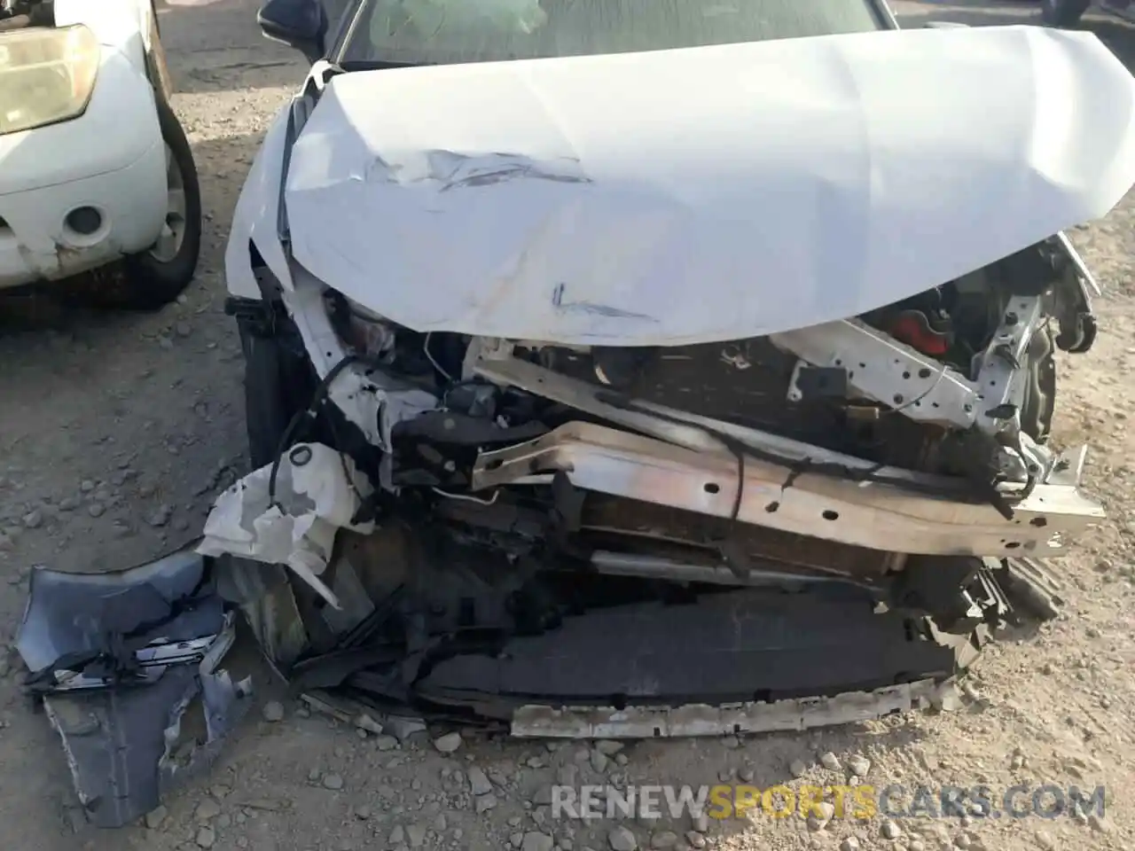 9 Photograph of a damaged car 4T1B61HK2KU295063 TOYOTA CAMRY 2019