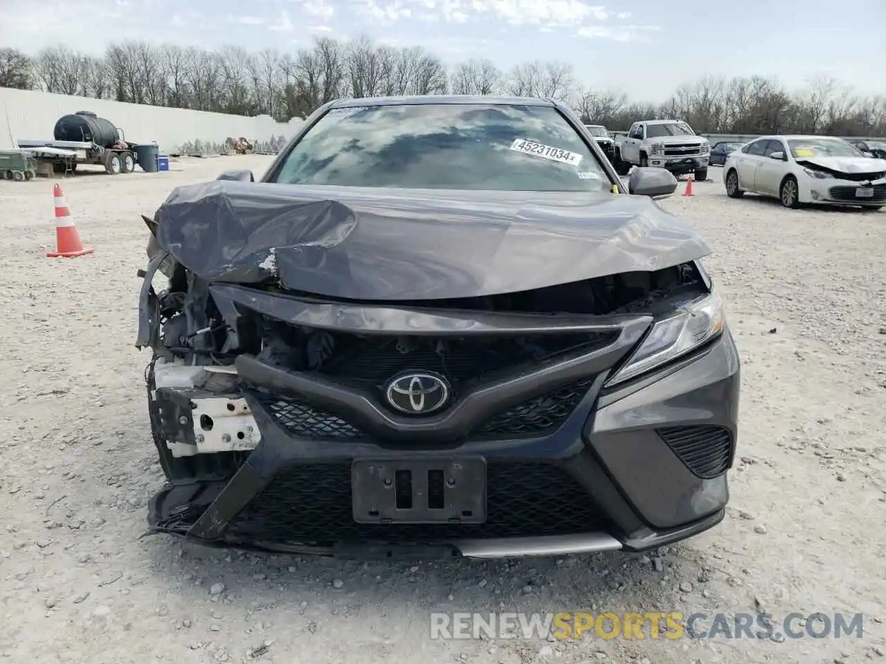 5 Photograph of a damaged car 4T1B61HK2KU711631 TOYOTA CAMRY 2019