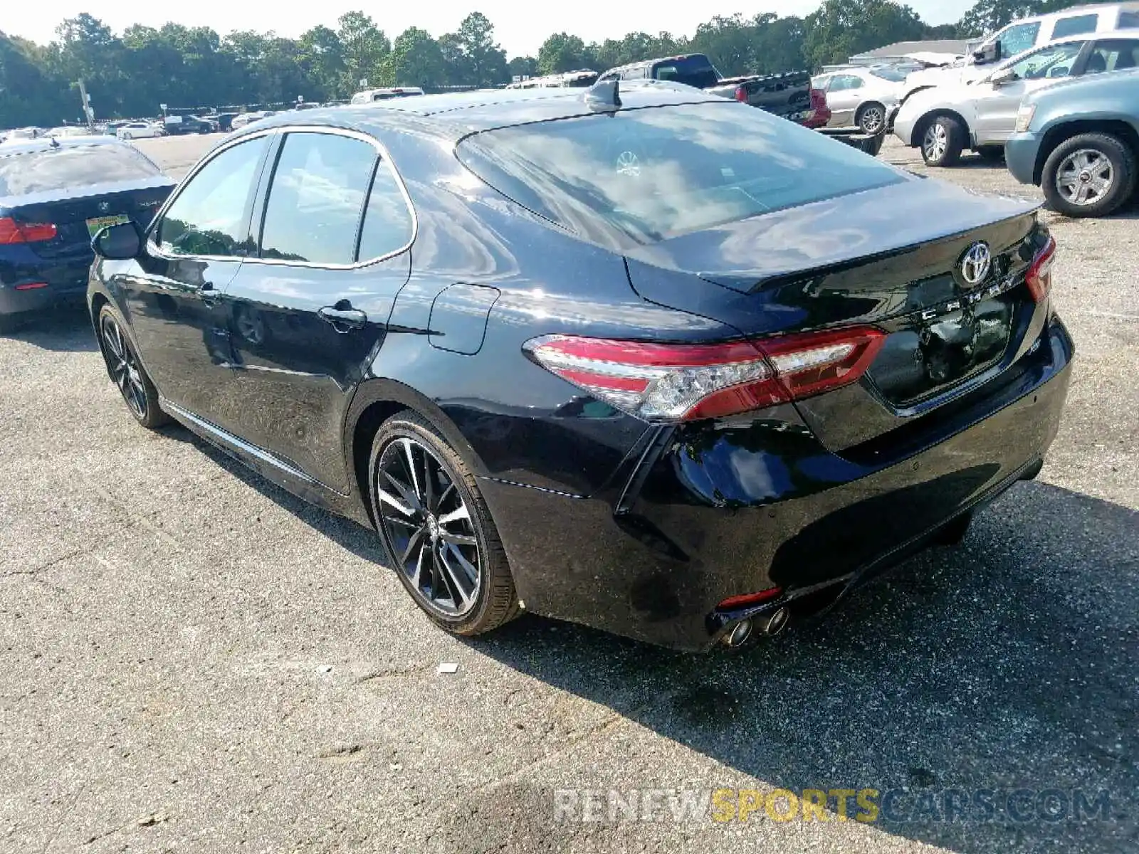 3 Photograph of a damaged car 4T1B61HK2KU728025 TOYOTA CAMRY 2019