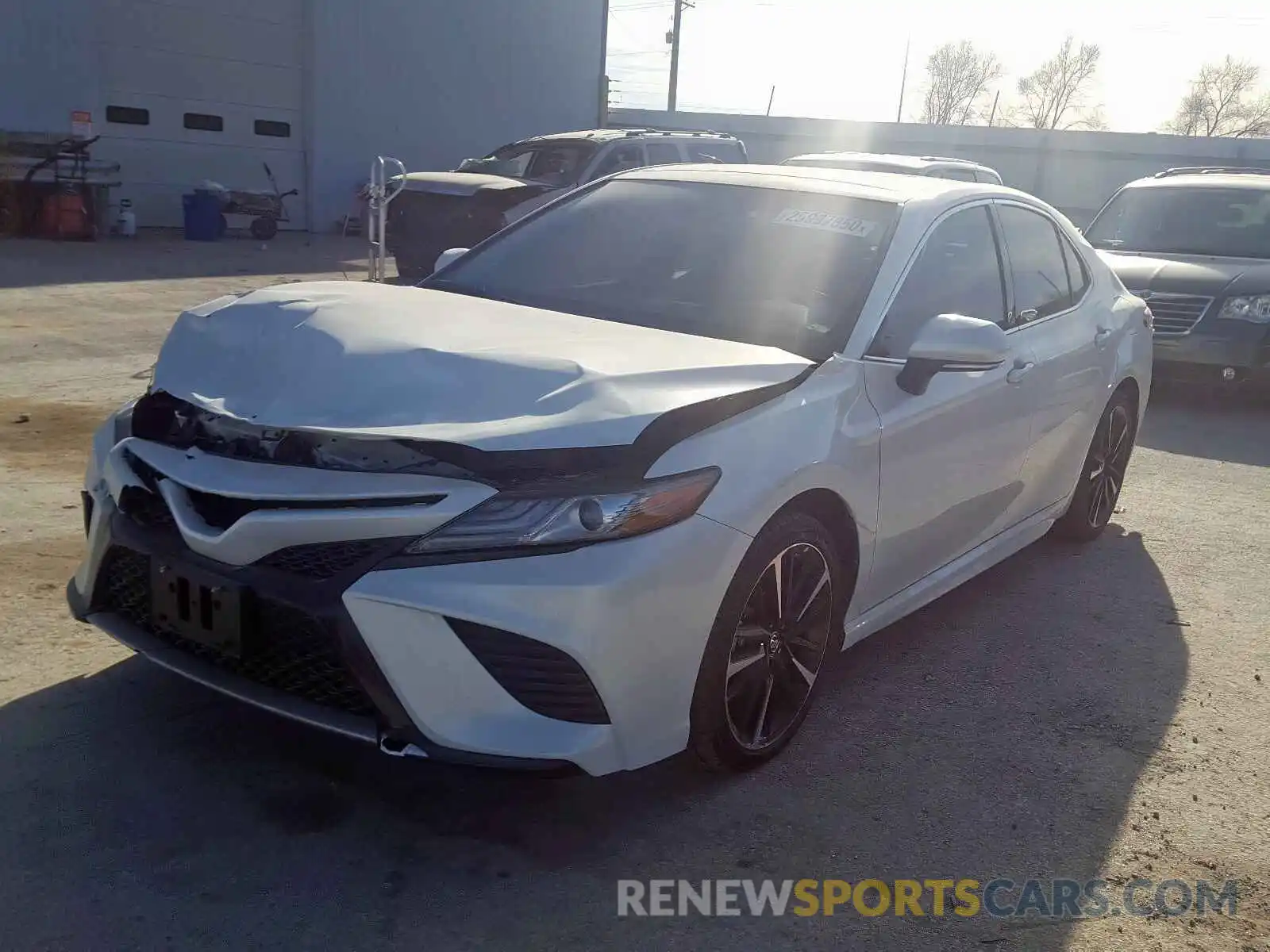 2 Photograph of a damaged car 4T1B61HK2KU729210 TOYOTA CAMRY 2019