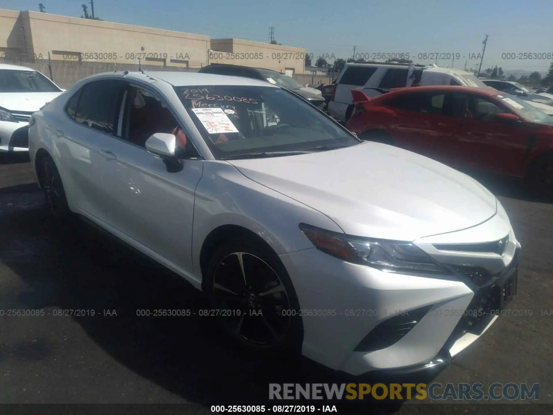 1 Photograph of a damaged car 4T1B61HK2KU735623 TOYOTA CAMRY 2019