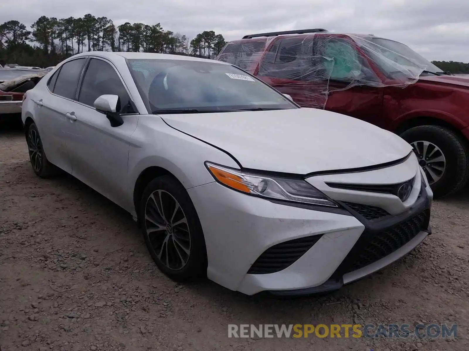 1 Photograph of a damaged car 4T1B61HK2KU736805 TOYOTA CAMRY 2019