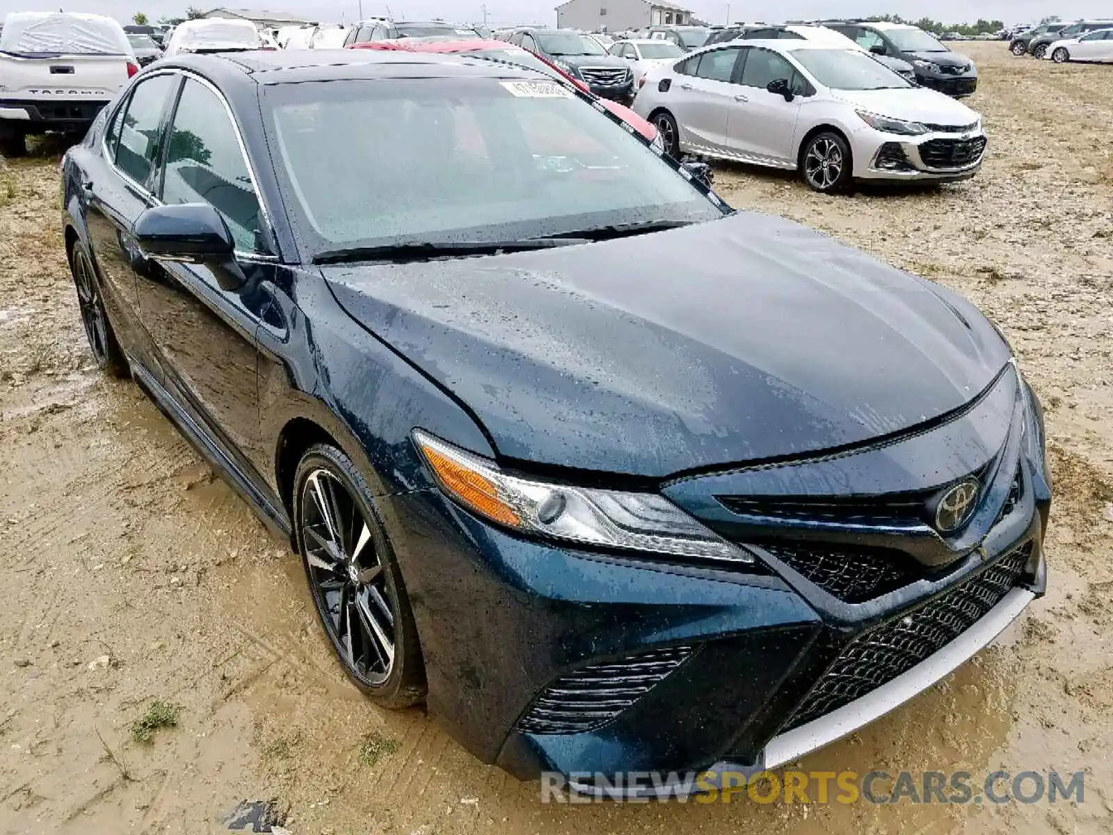 1 Photograph of a damaged car 4T1B61HK2KU748968 TOYOTA CAMRY 2019