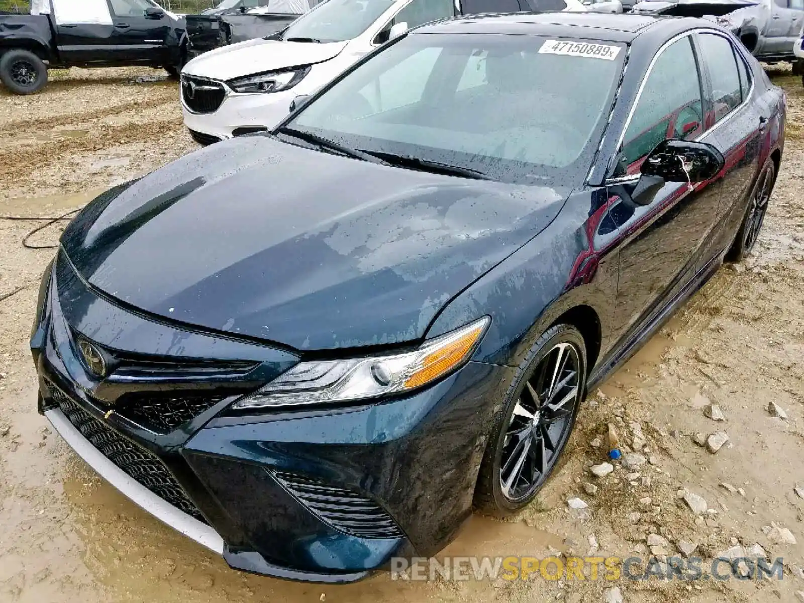 2 Photograph of a damaged car 4T1B61HK2KU748968 TOYOTA CAMRY 2019